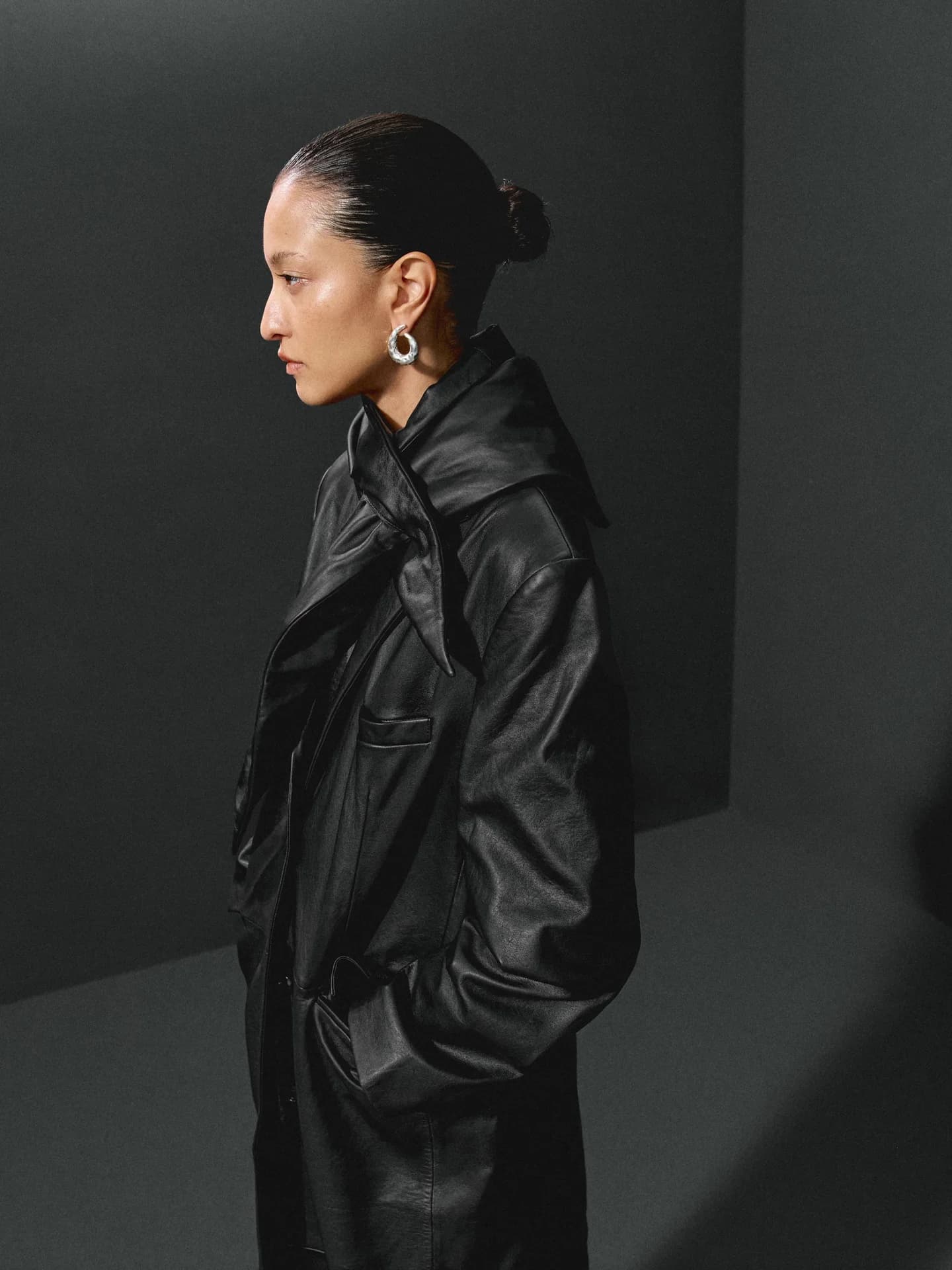 Серьги-кольца с фактурой - фото 10