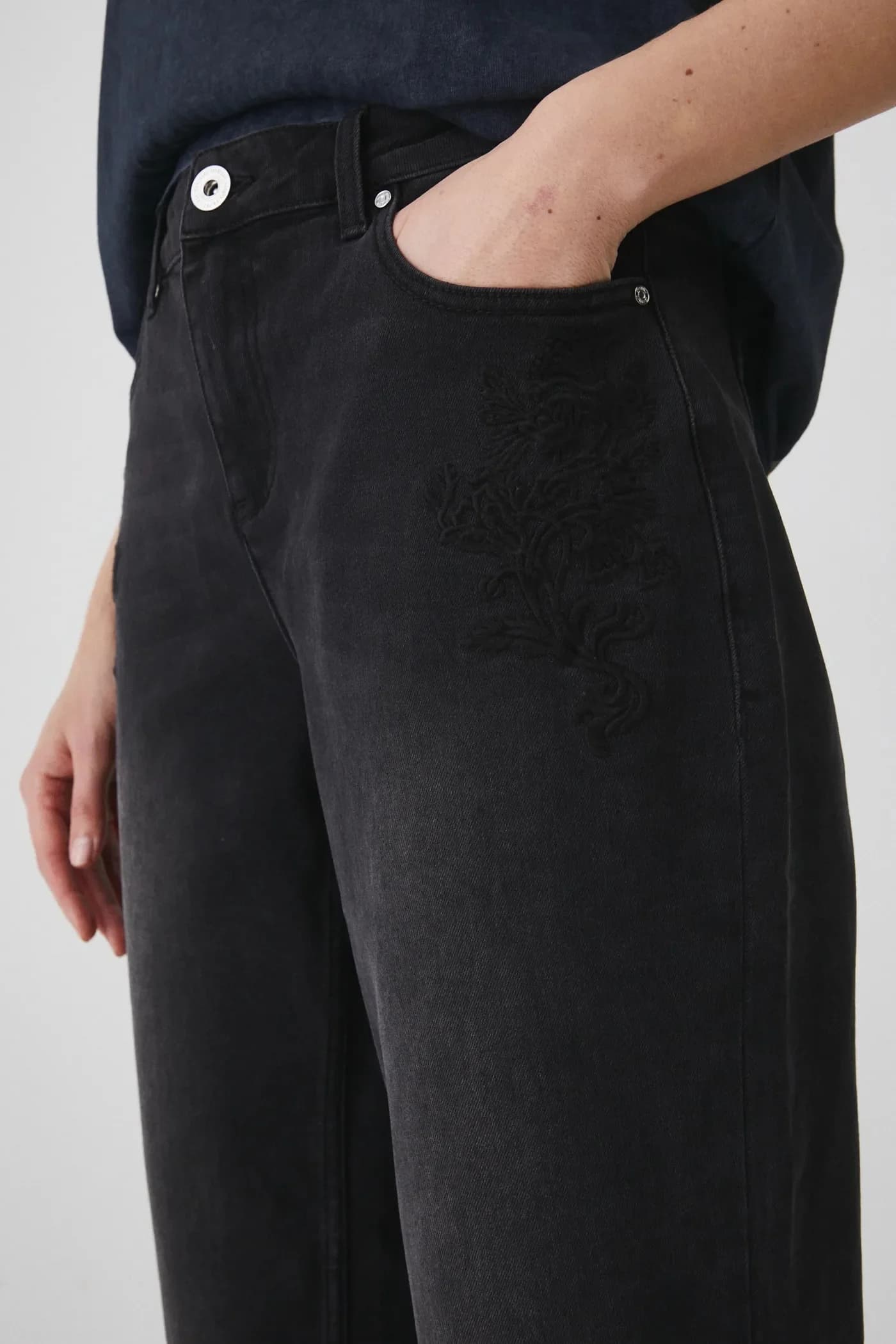 Джинсы - фото 4