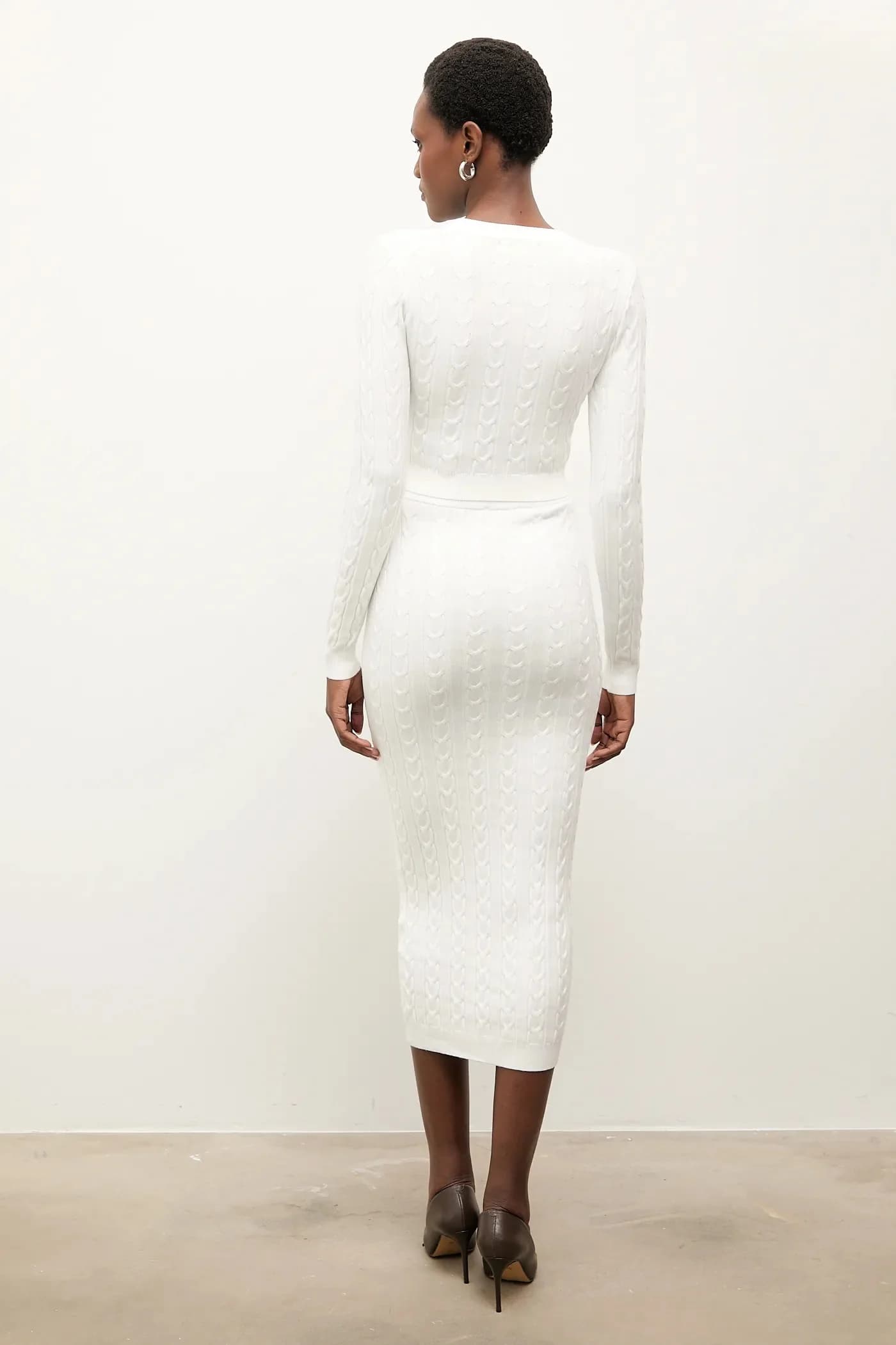 Свитер и юбка - фото 5