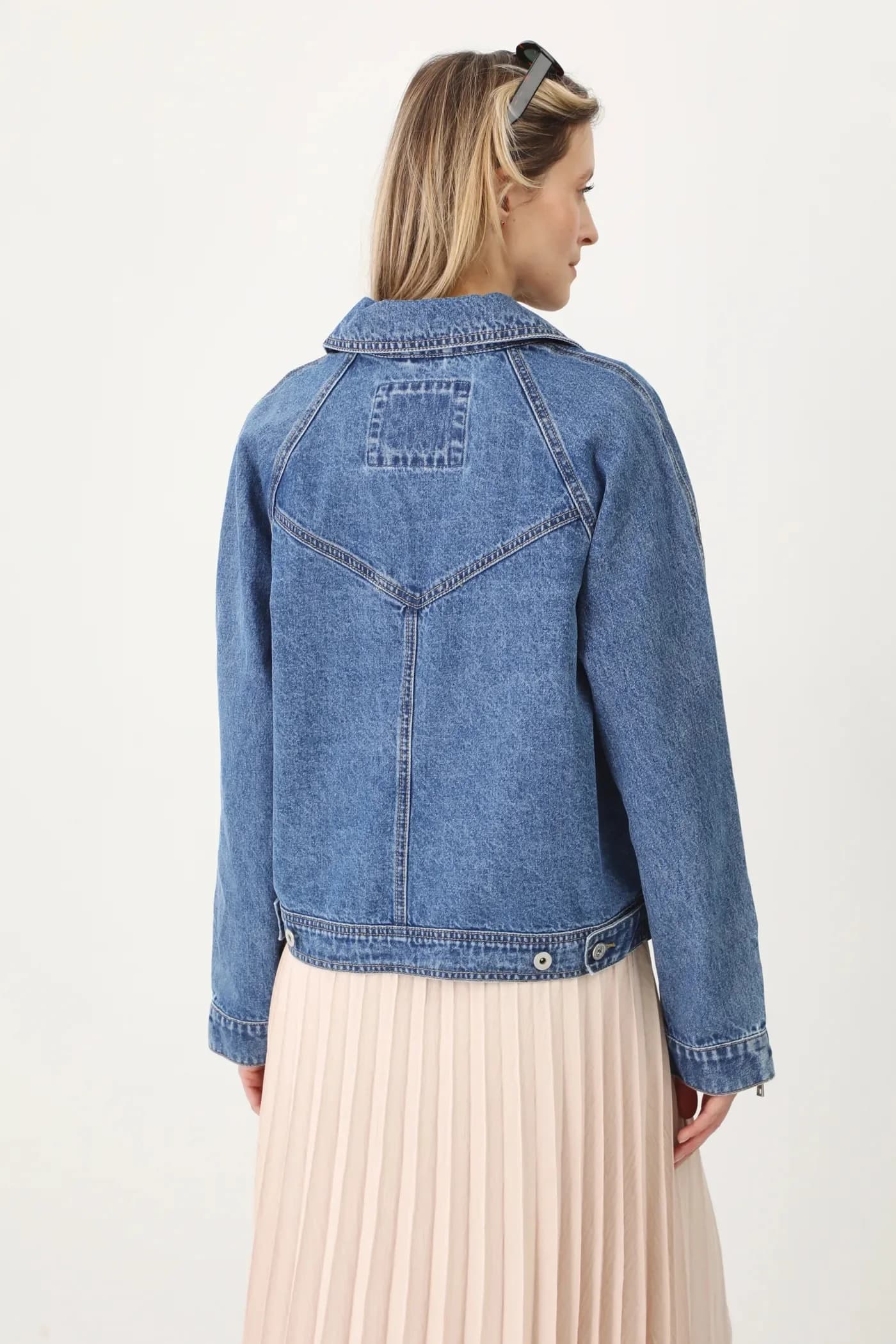 Хлопковая джинсовая куртка - фото 3