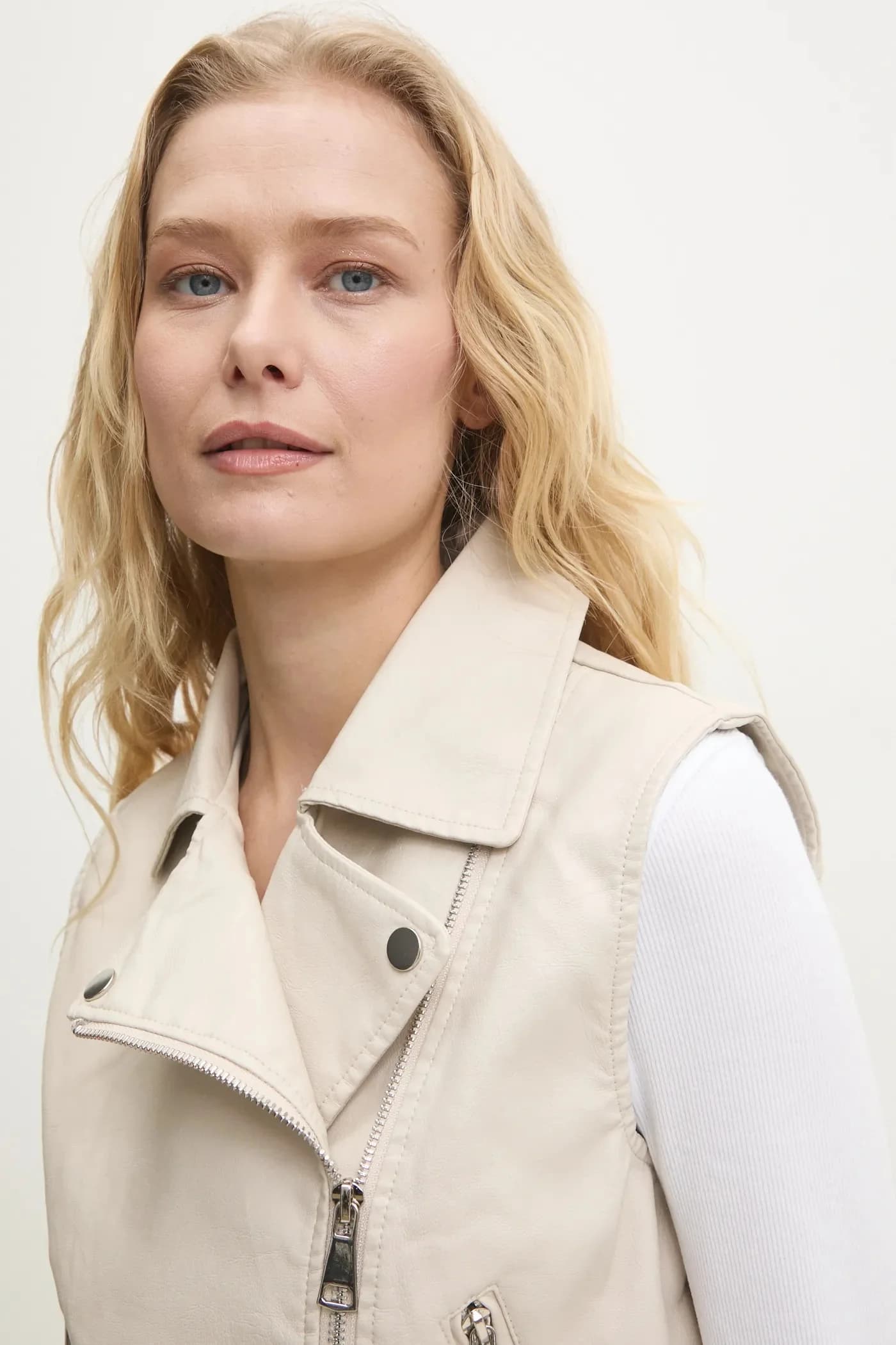 Без рукавов - фото 5