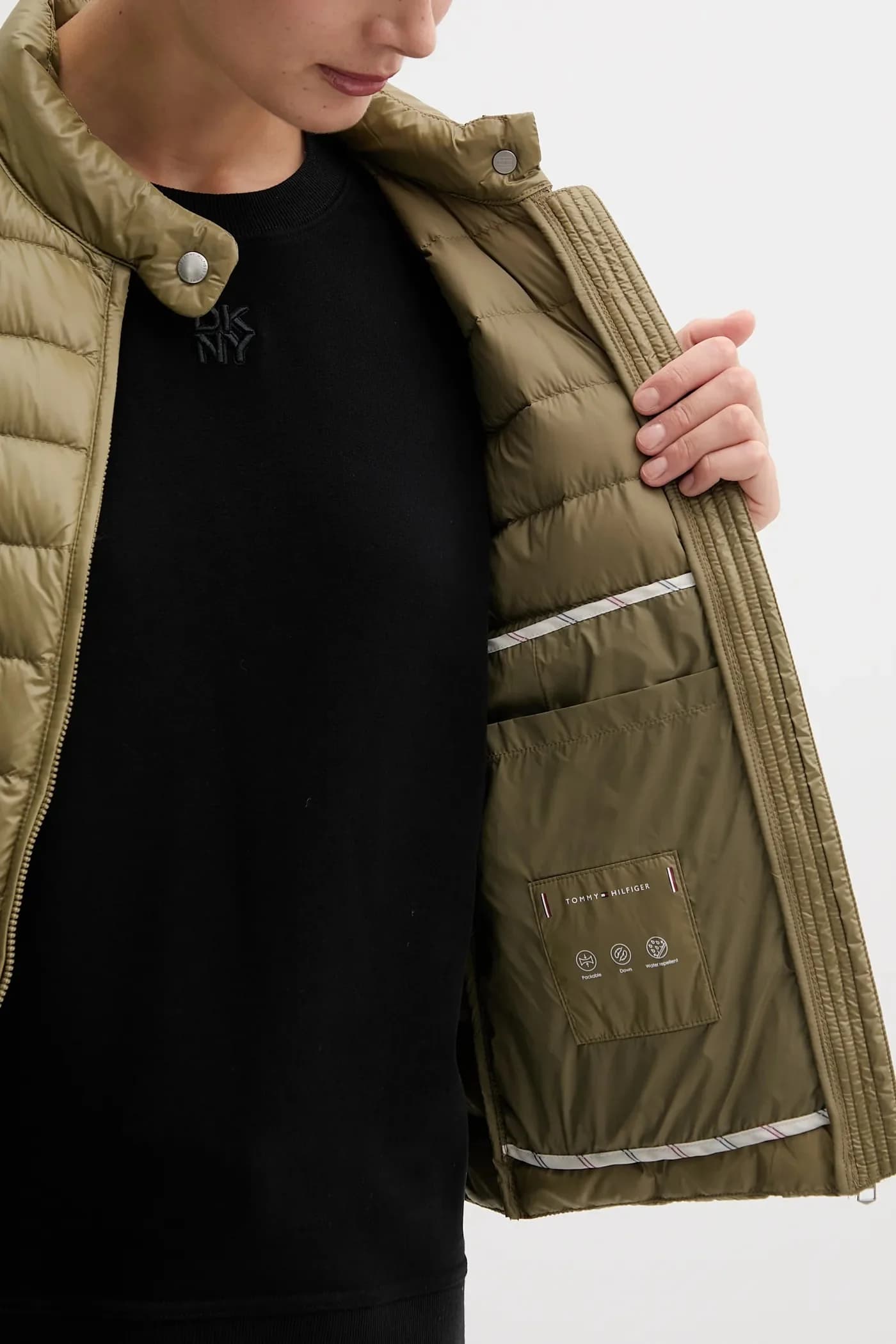 Пуховой жилет - фото 6