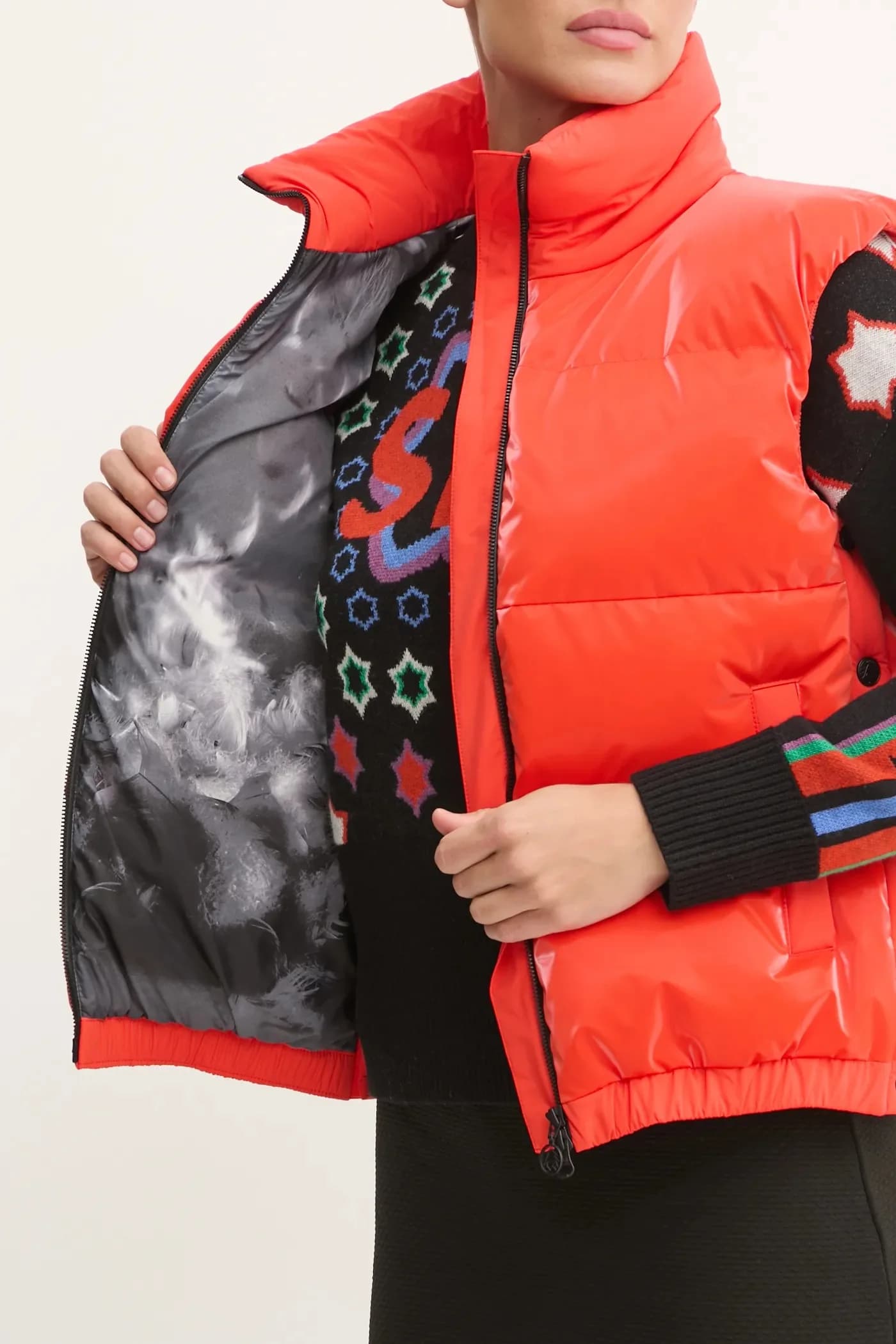 Пуховой жилет - фото 7