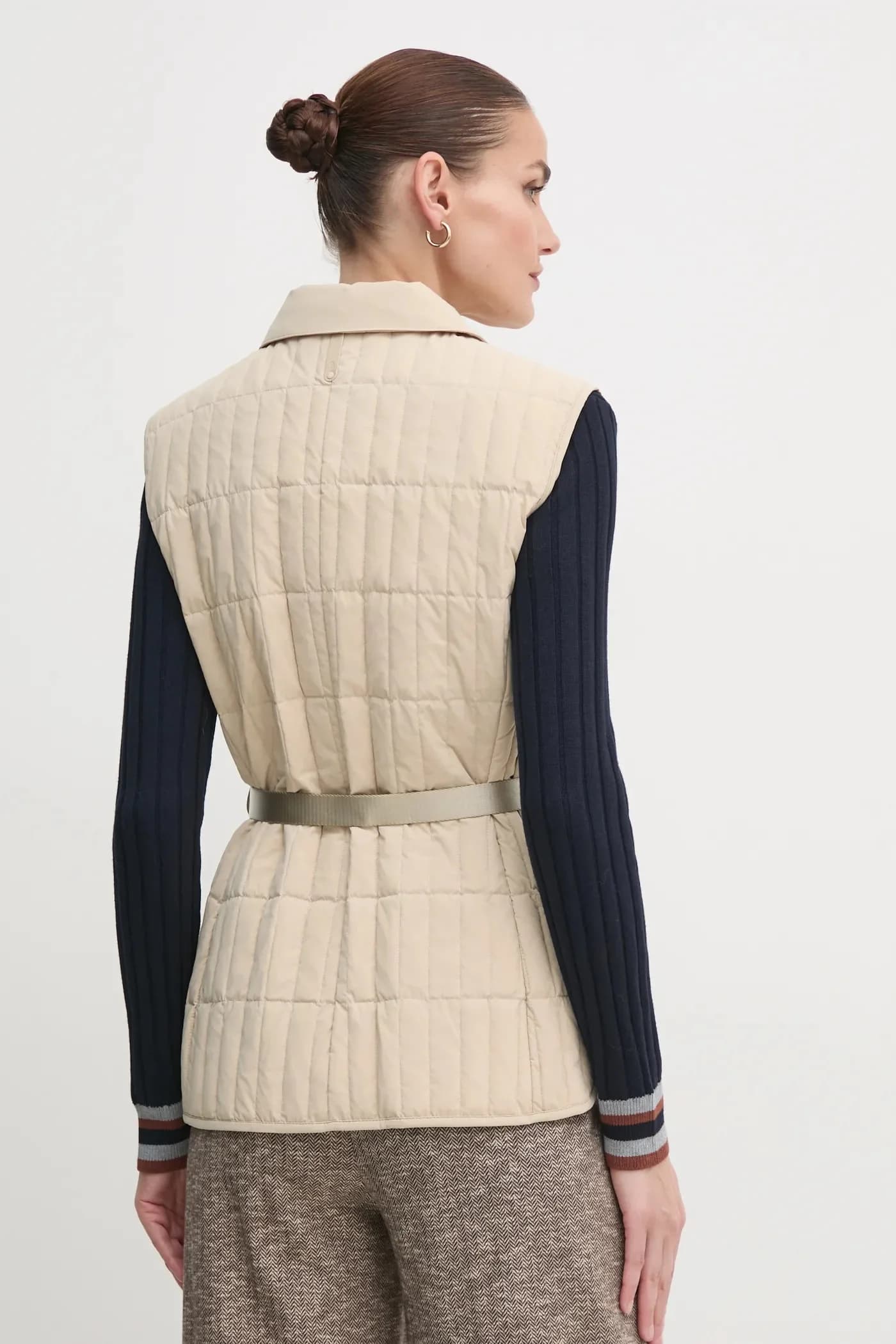 Пуховой жилет - фото 3