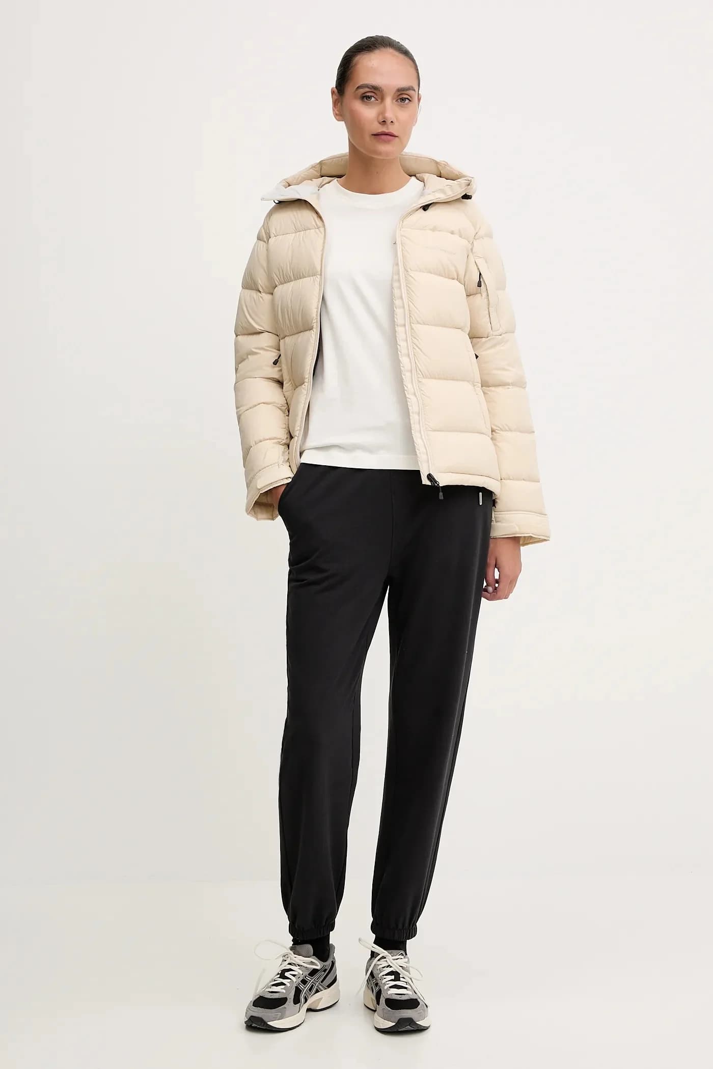 Спортивная куртка с морозным пухом - фото 2