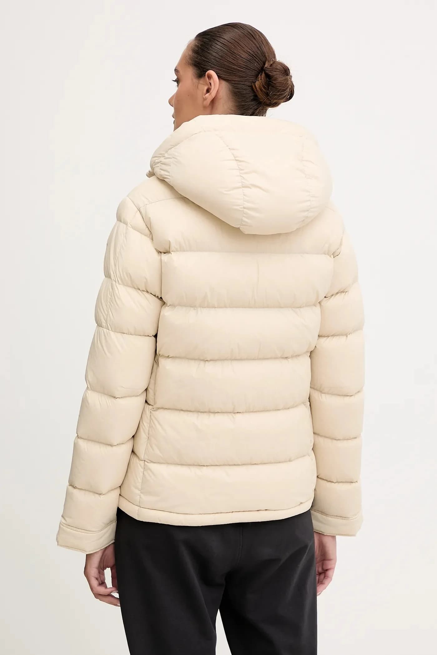 Спортивная куртка с морозным пухом - фото 3