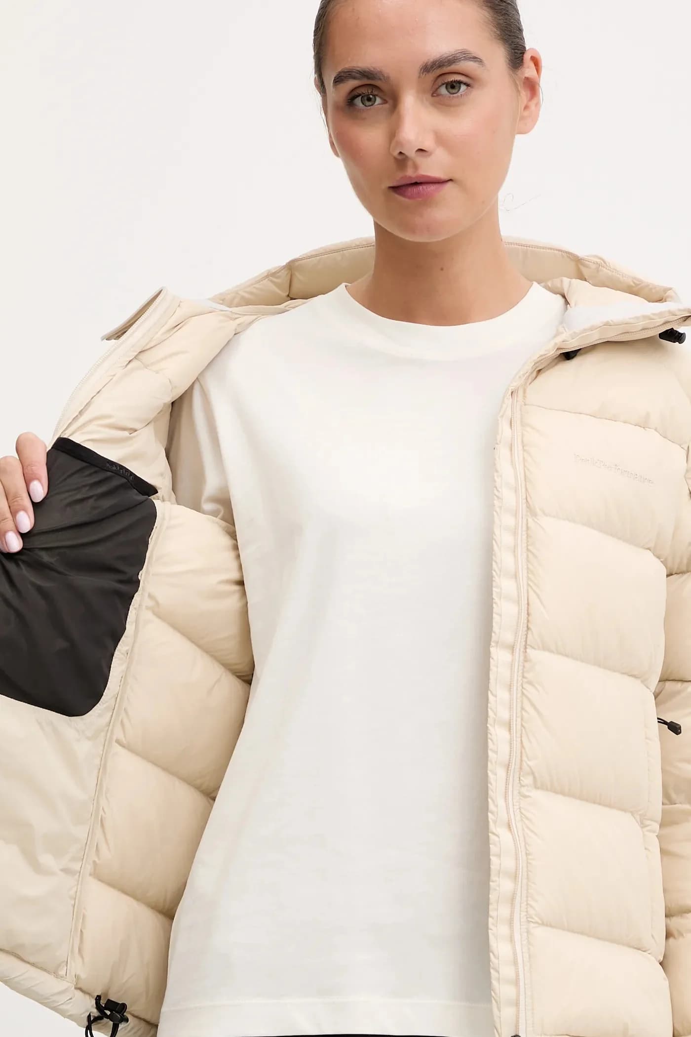 Спортивная куртка с морозным пухом - фото 6