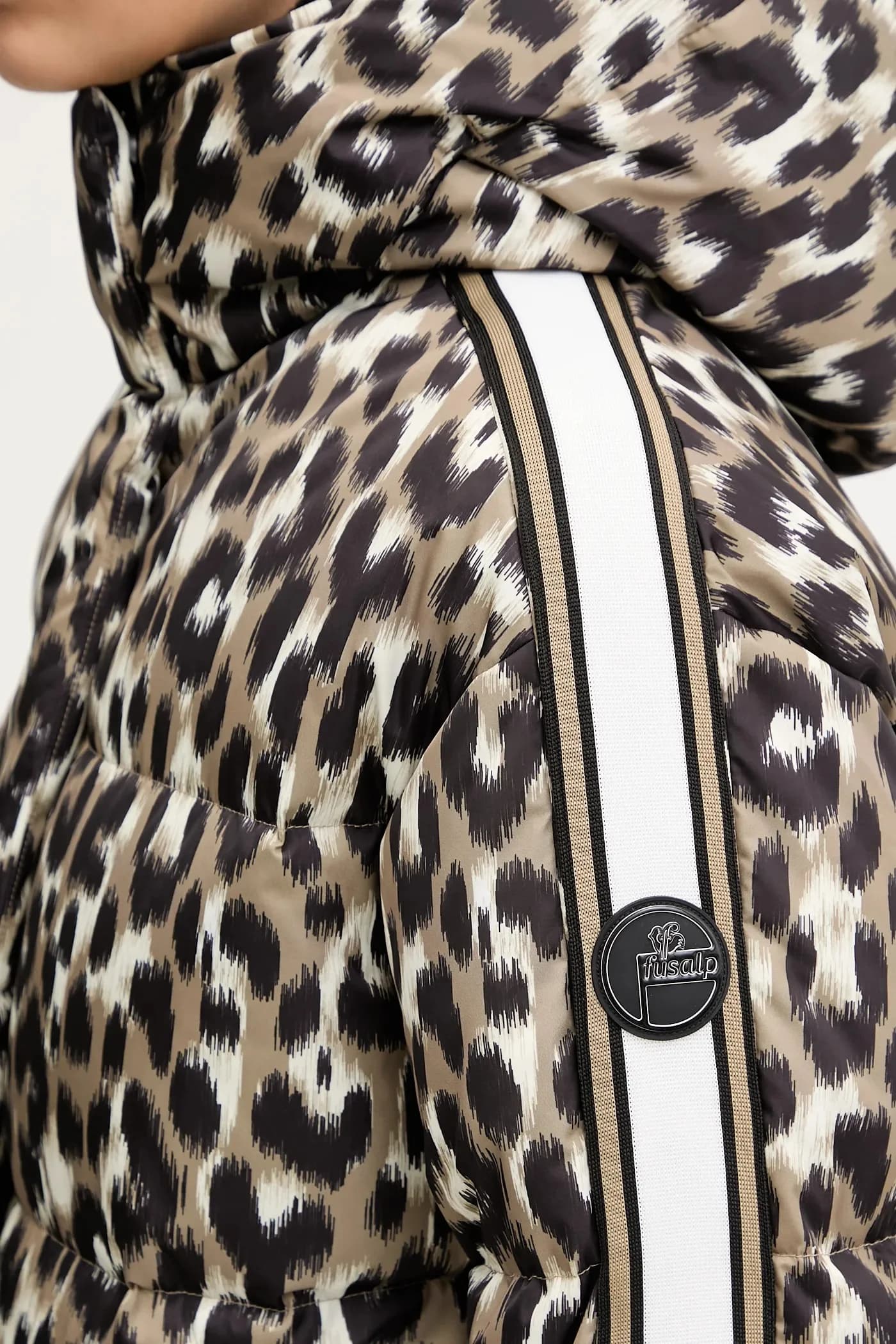 Лыжный пуховик Ada с леопардовым принтом - фото 5