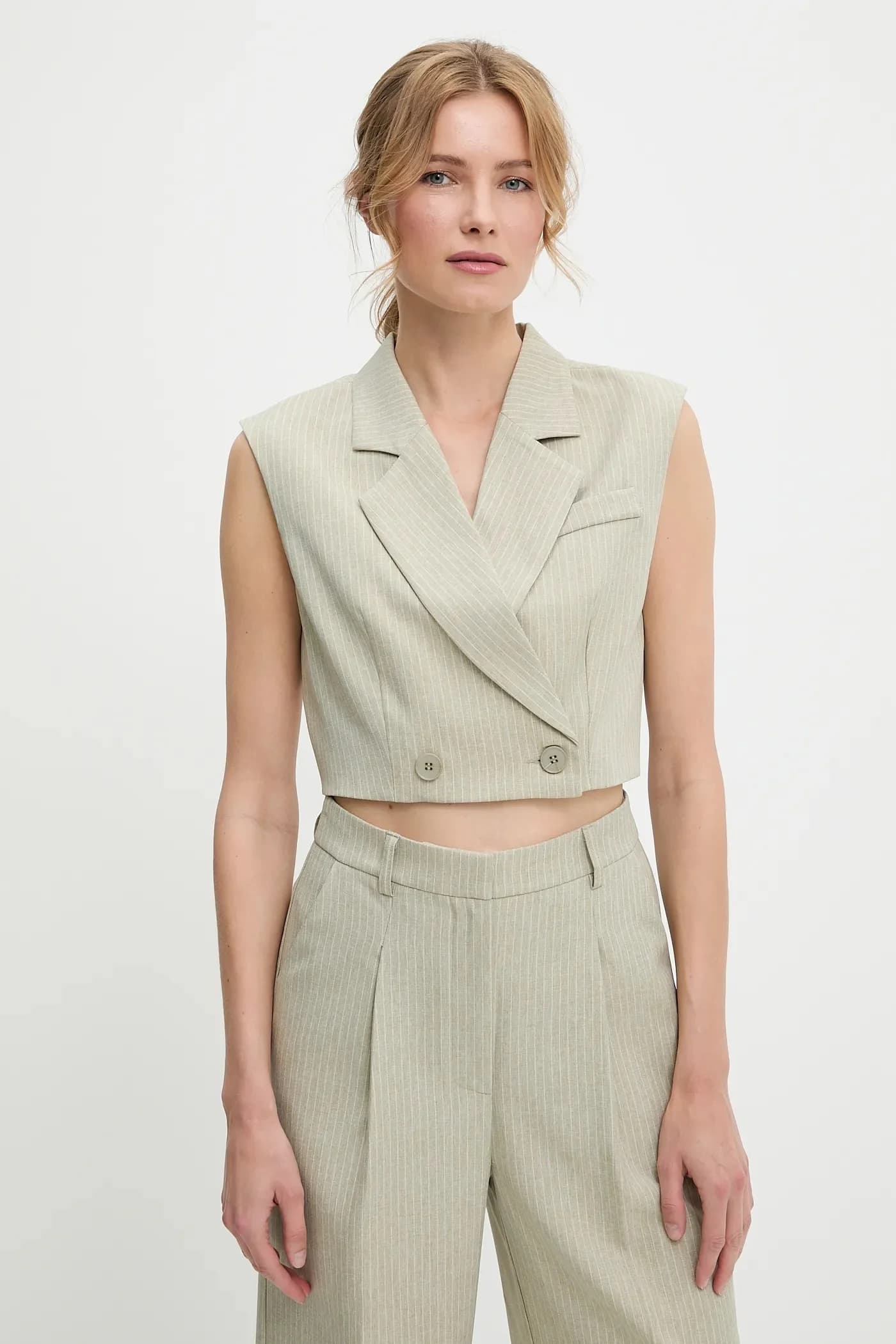 Комплект - куртка и брюки. - фото 3