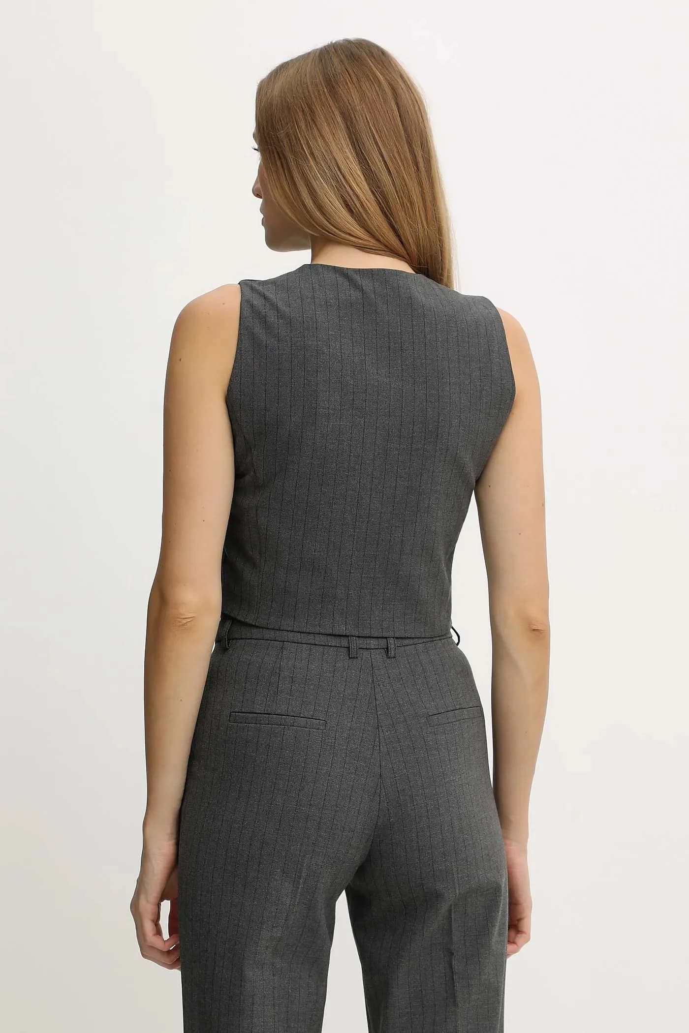 Жилет - фото 3