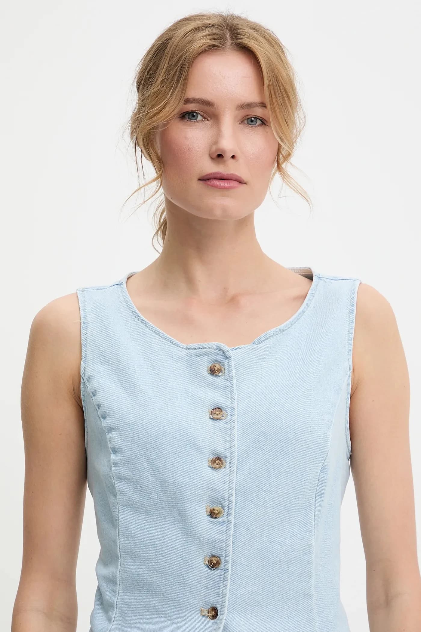 Джинсовый жилет - фото 4