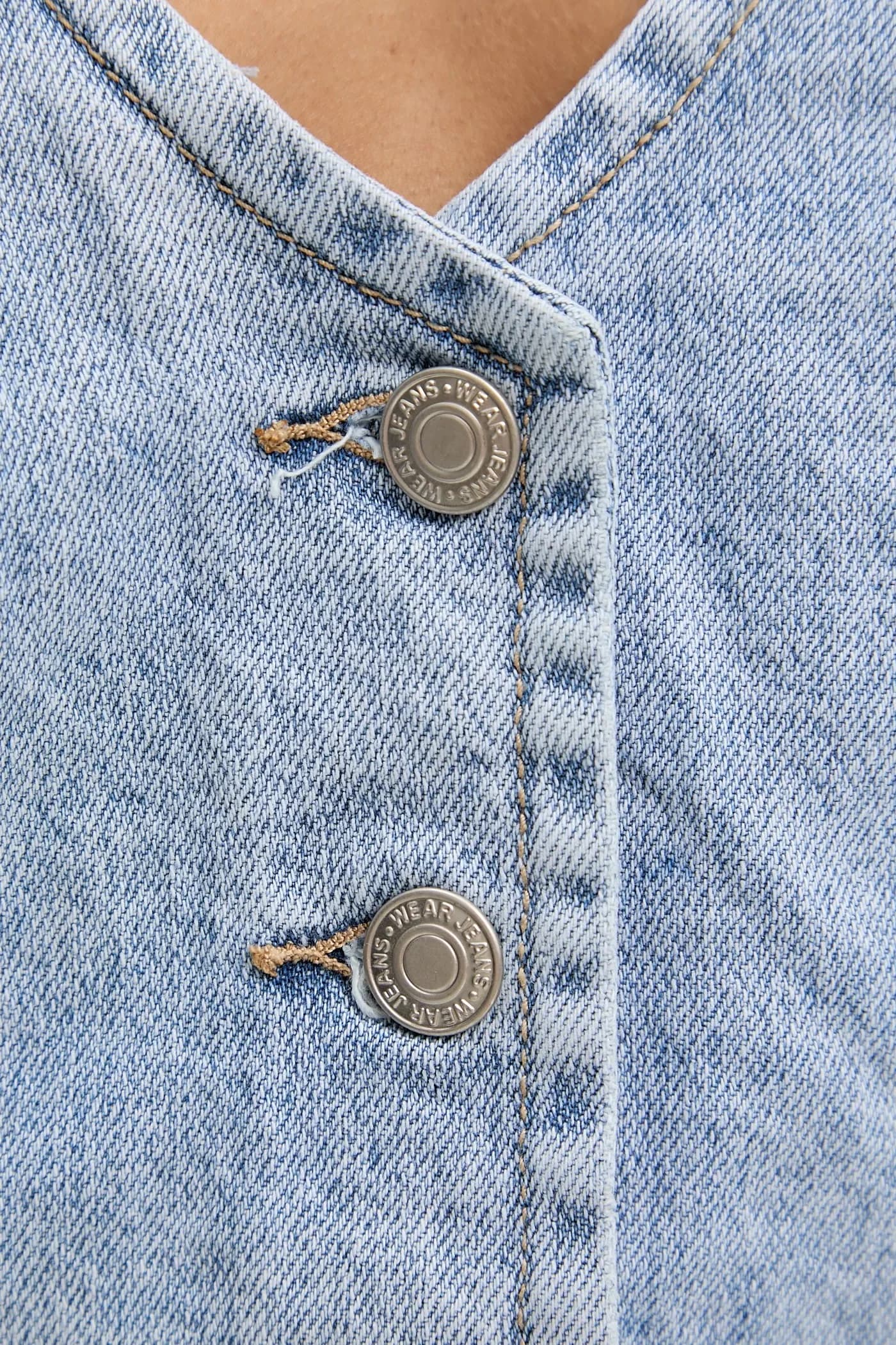 Джинсовый жилет - фото 5