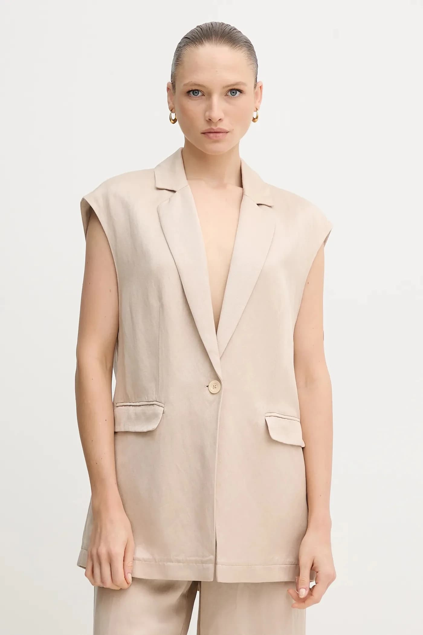 Жилет из смесового льна