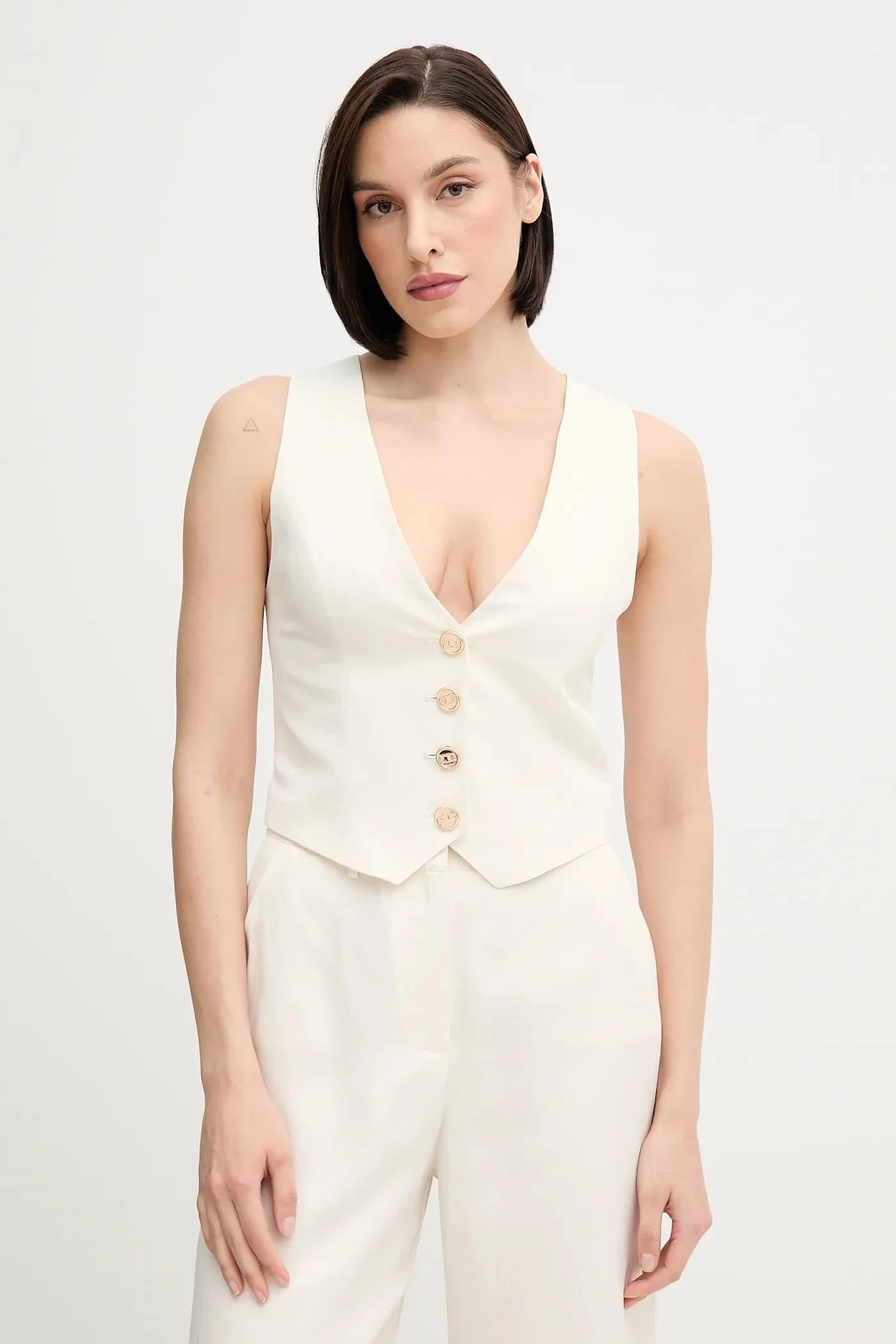 Жилет из смесового льна