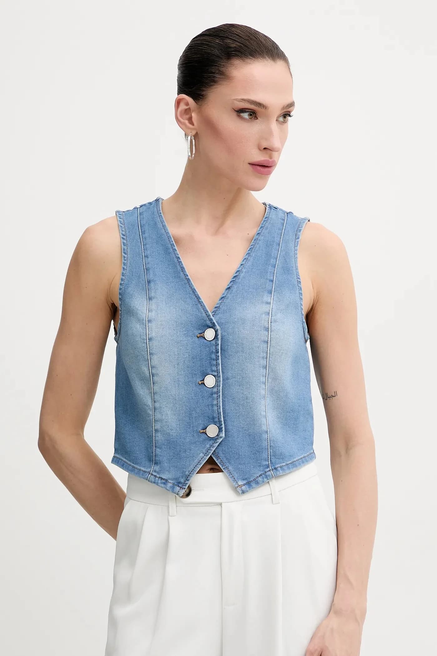 джинсовый жилет CFLA