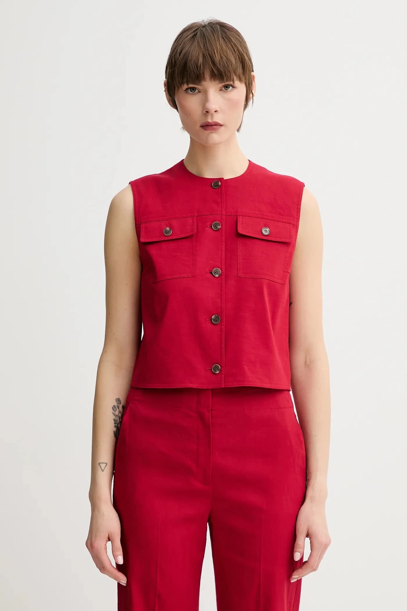 Льняной жилет