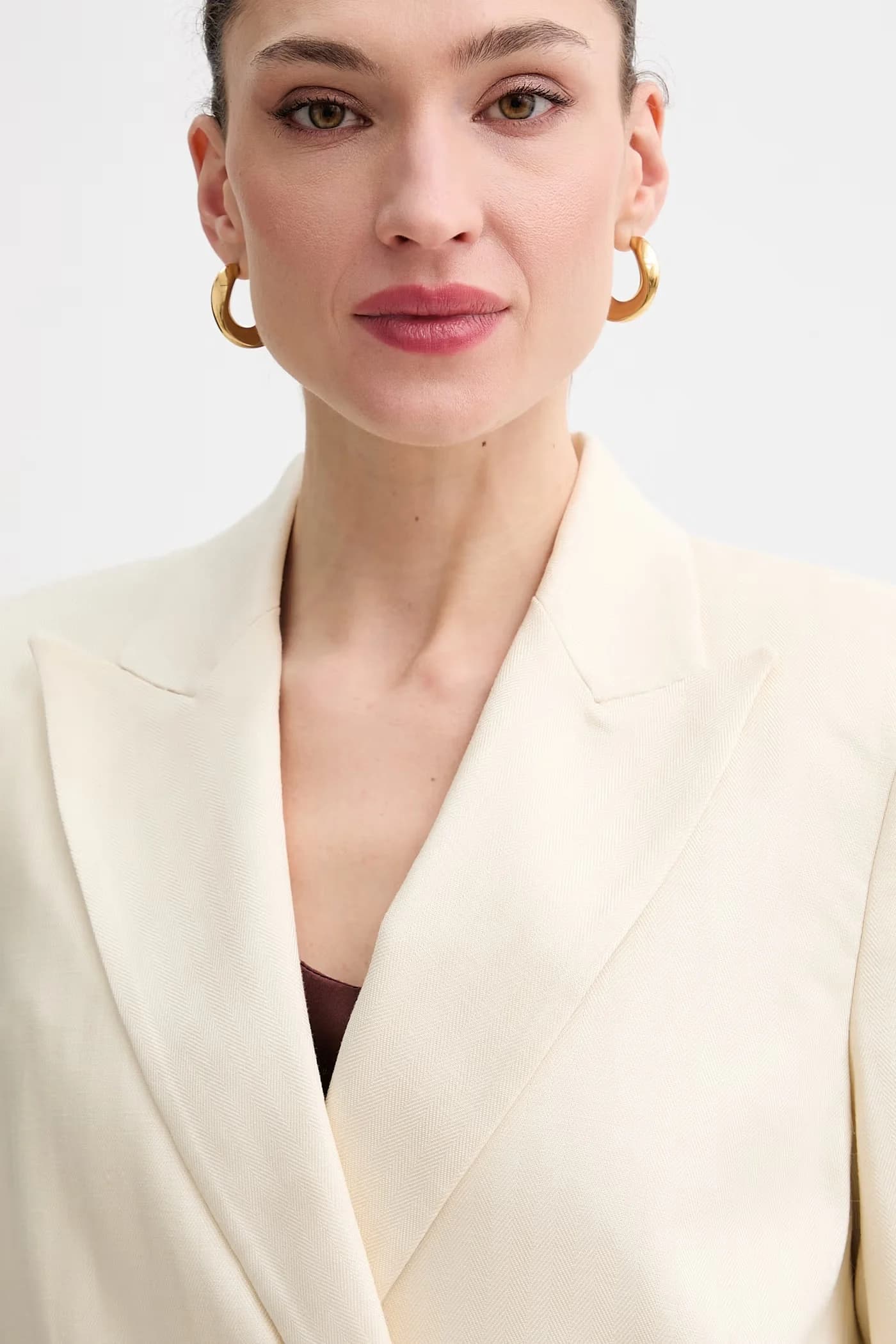 Женский двубортный льняной пиджак - фото 4