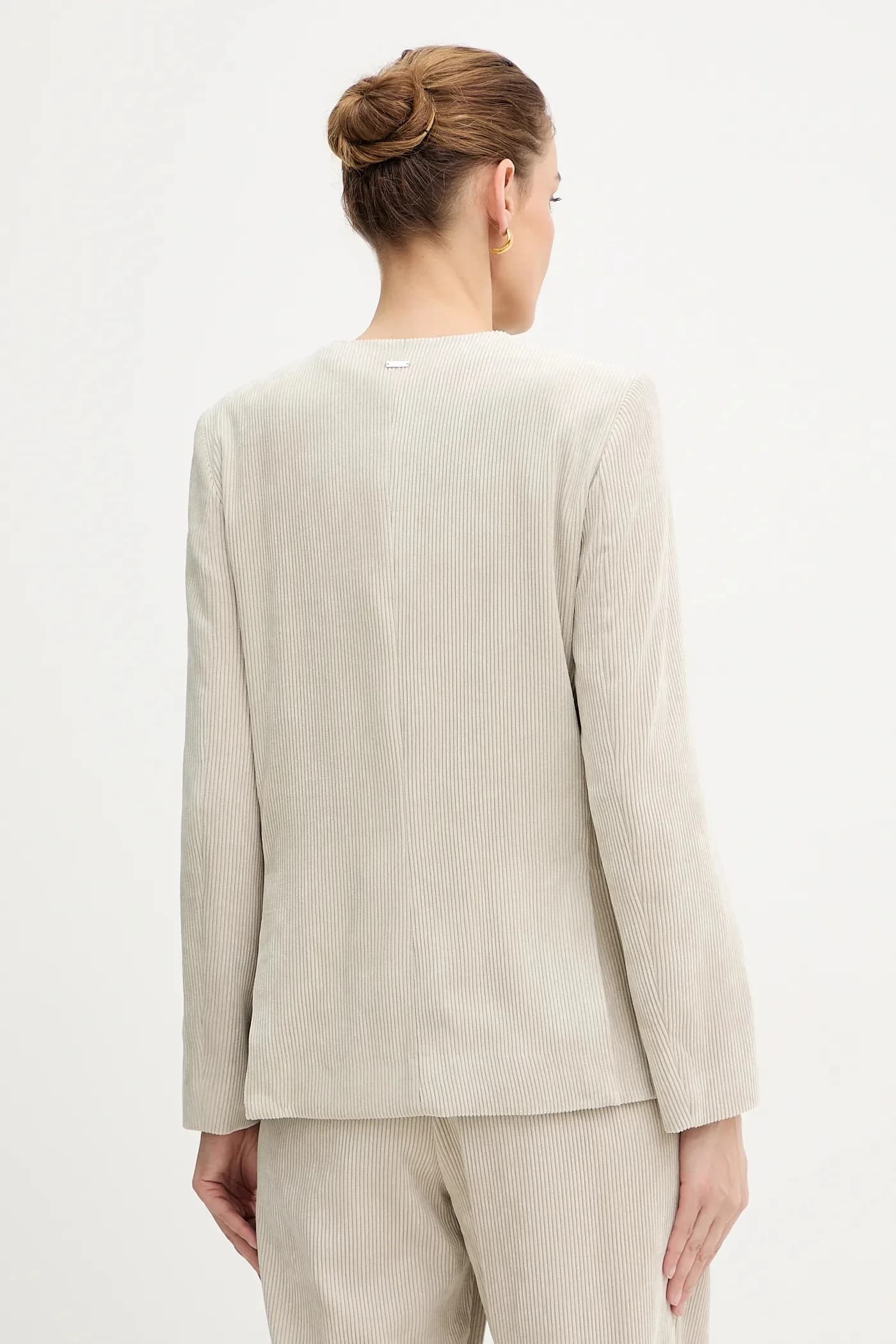 Вельветовая куртка - фото 3