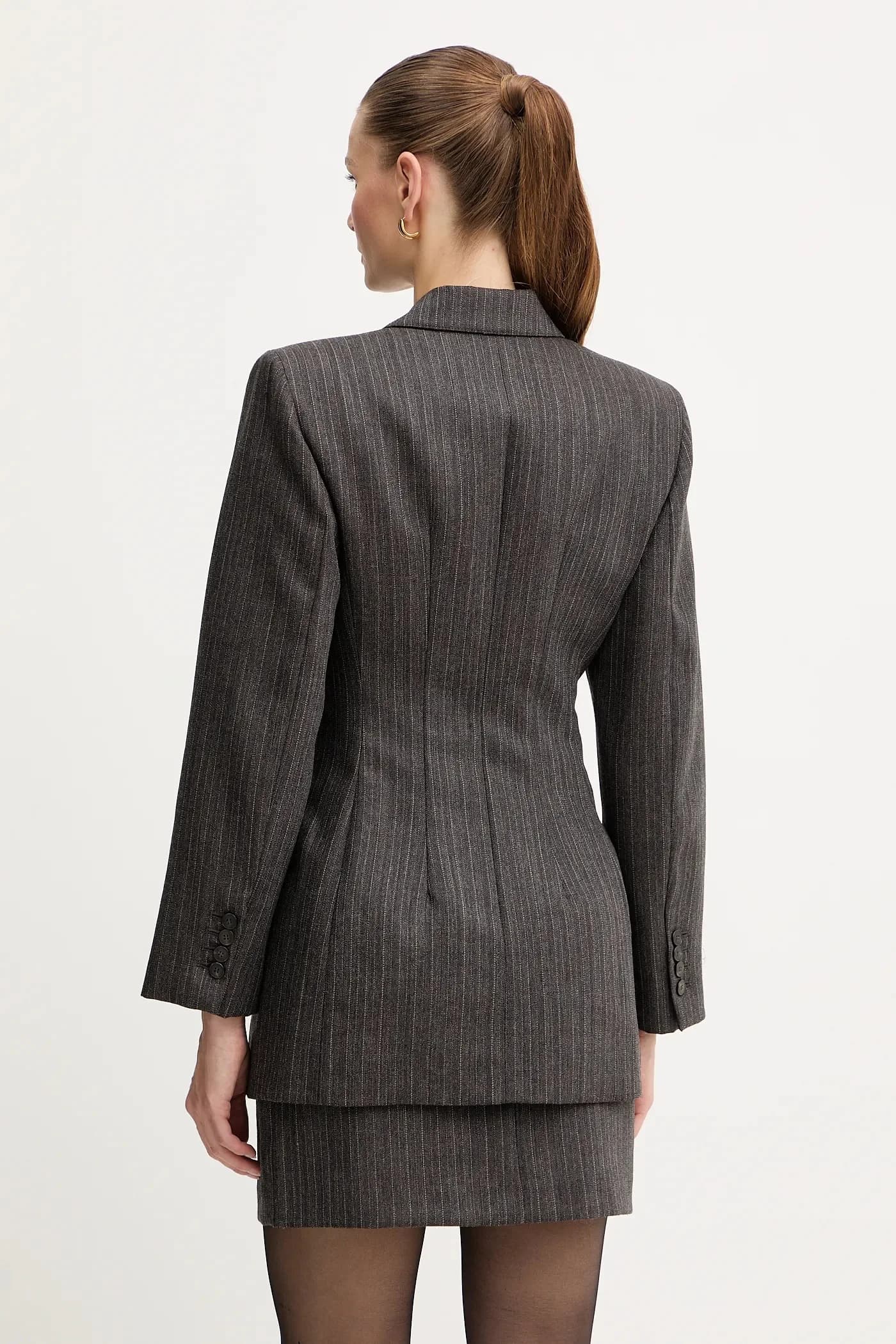 Шерстяная куртка - фото 3