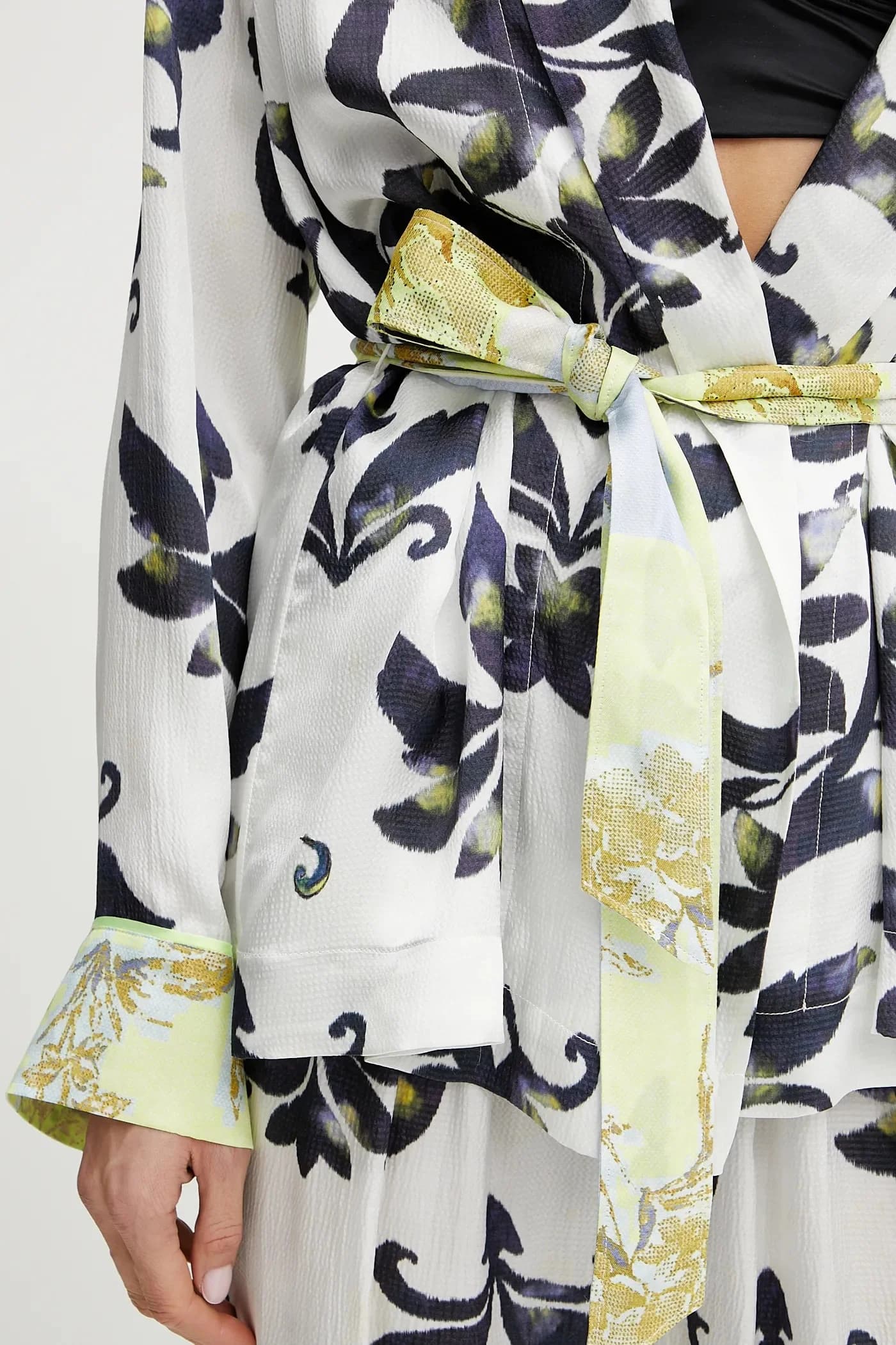 Куртка - фото 6