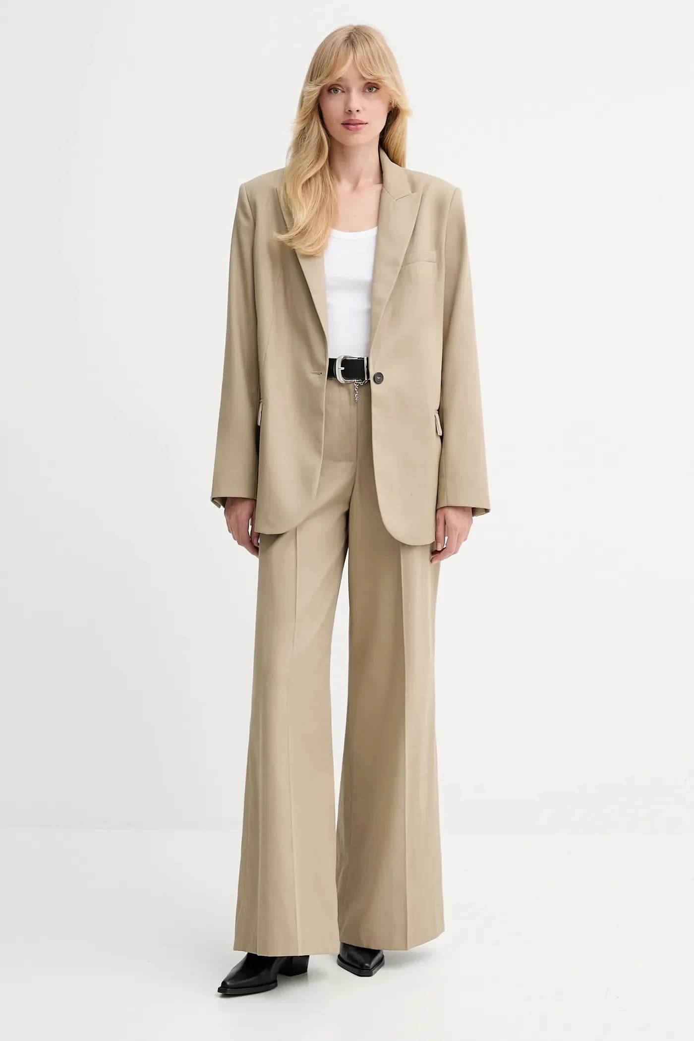 Шерстяная куртка - фото 2