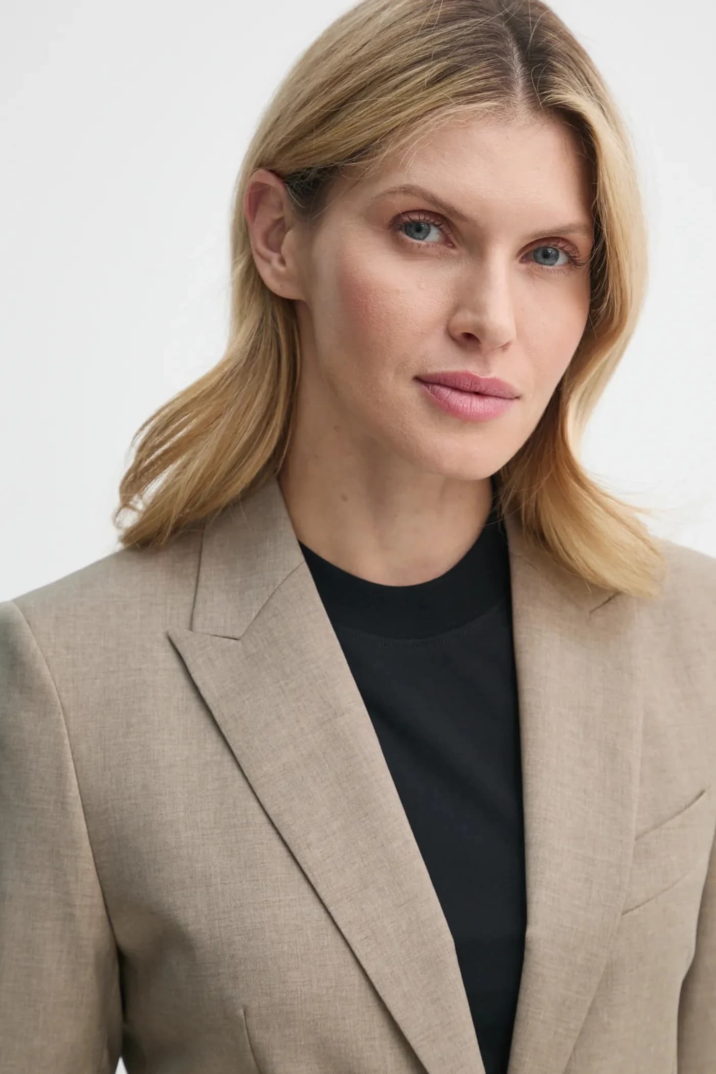 Шерстяная куртка - фото 4