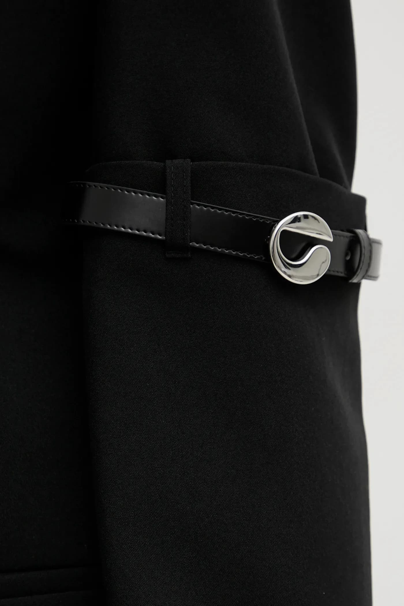 куртка с логотипом и поясом - фото 5