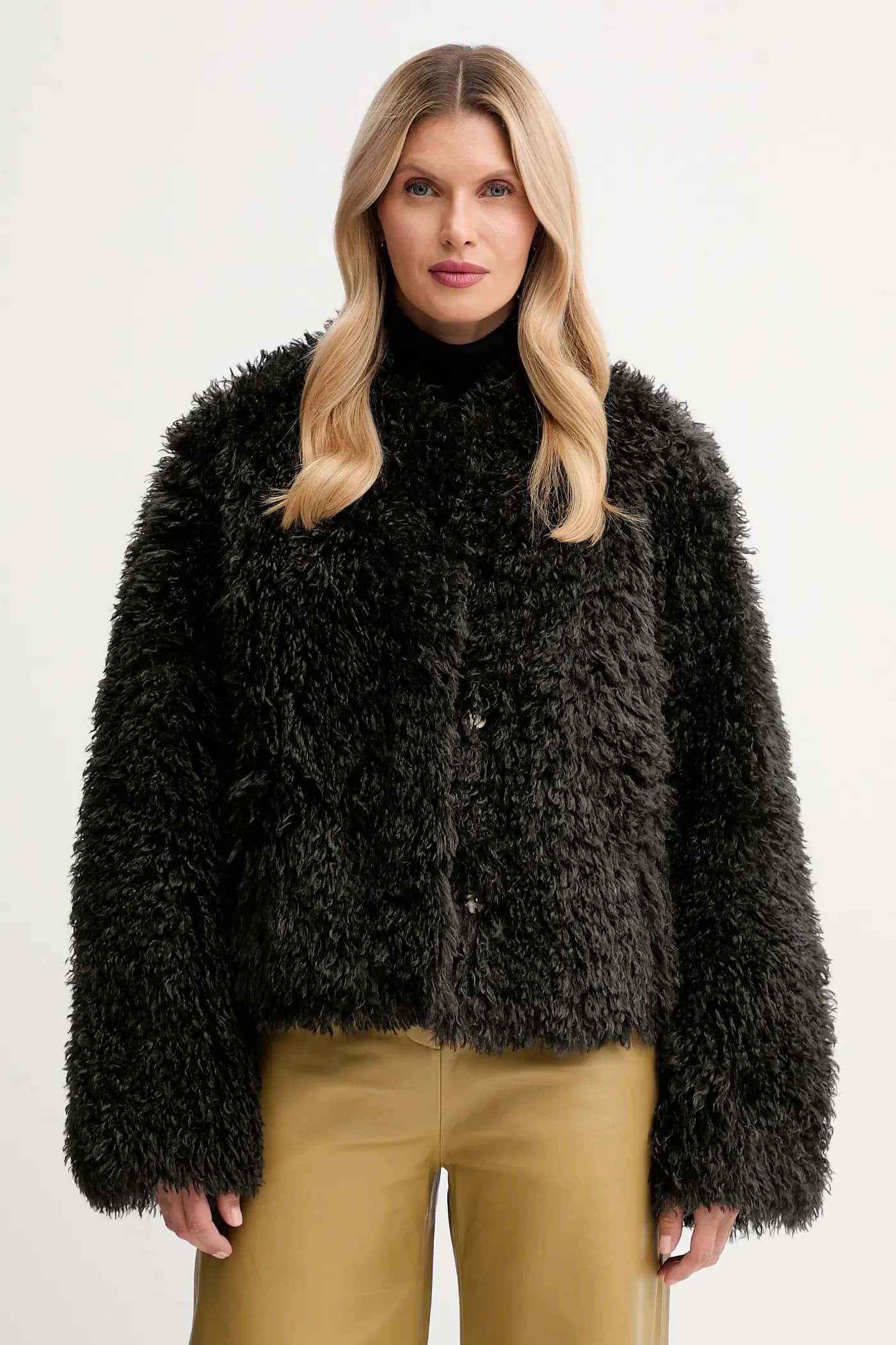 пальто Шарлотты