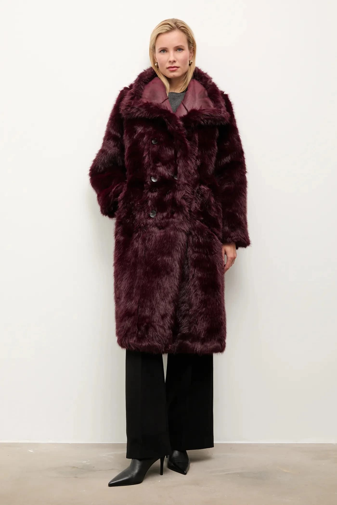 Двустороннее пальто