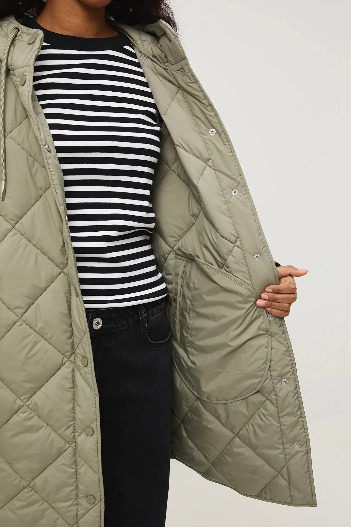 Женское стеганое пальто - фото 7