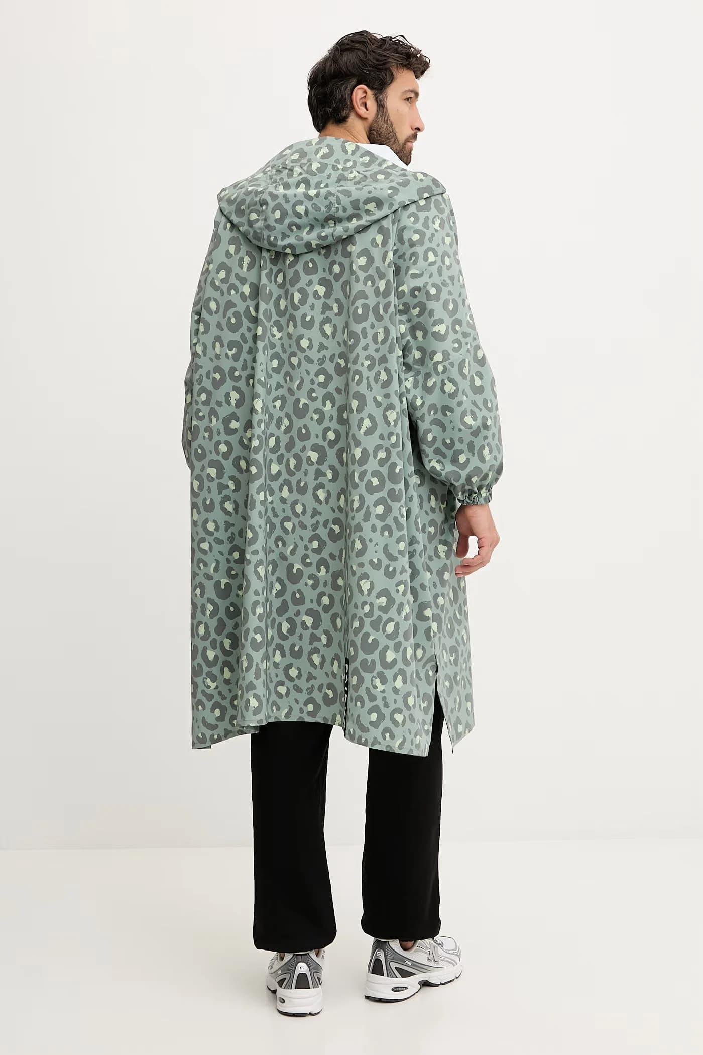 Пальто 63 х 48 х 0,9 см. - фото 2