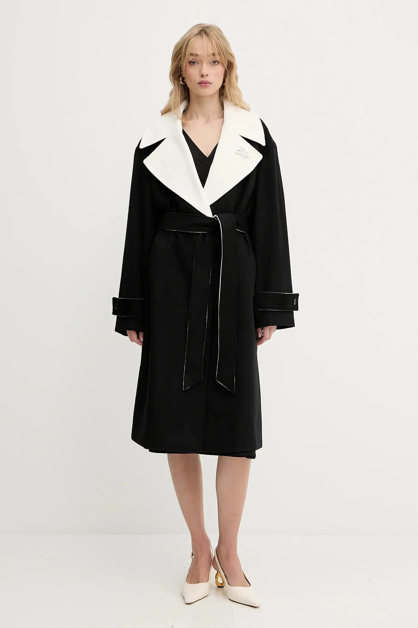 Шерстяное пальто