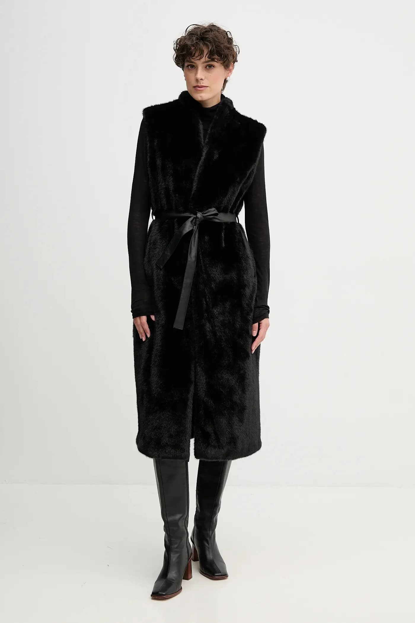 Без рукавов