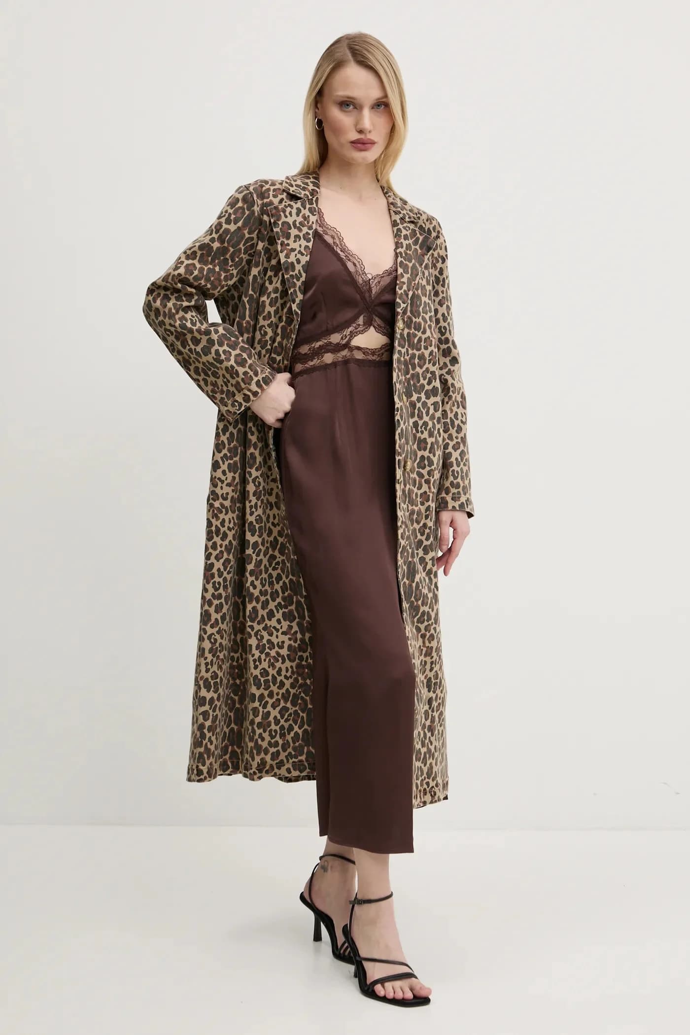 пальто Люсии - фото 2