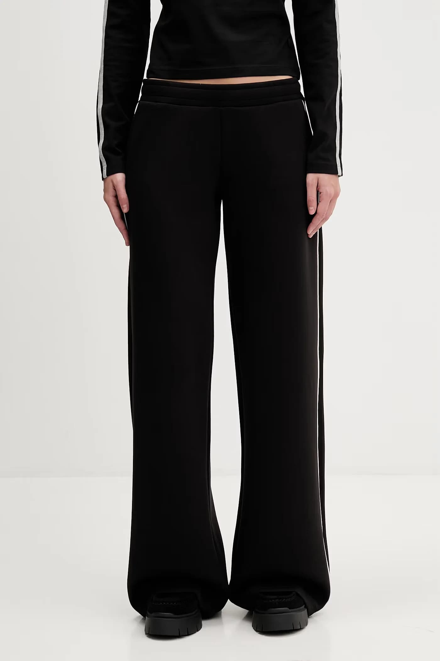 Спортивные штаны