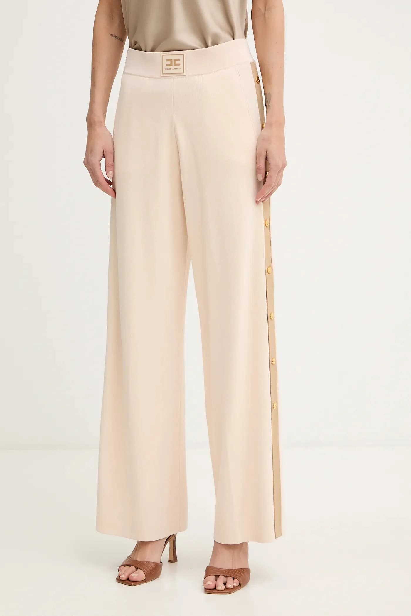 Спортивные штаны