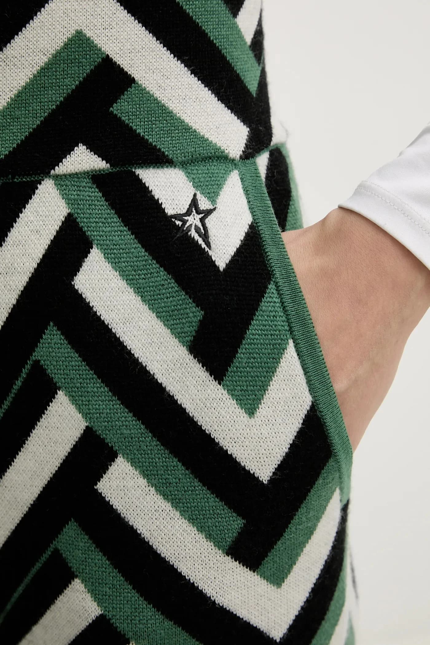 шерстяные брюки шале - фото 4