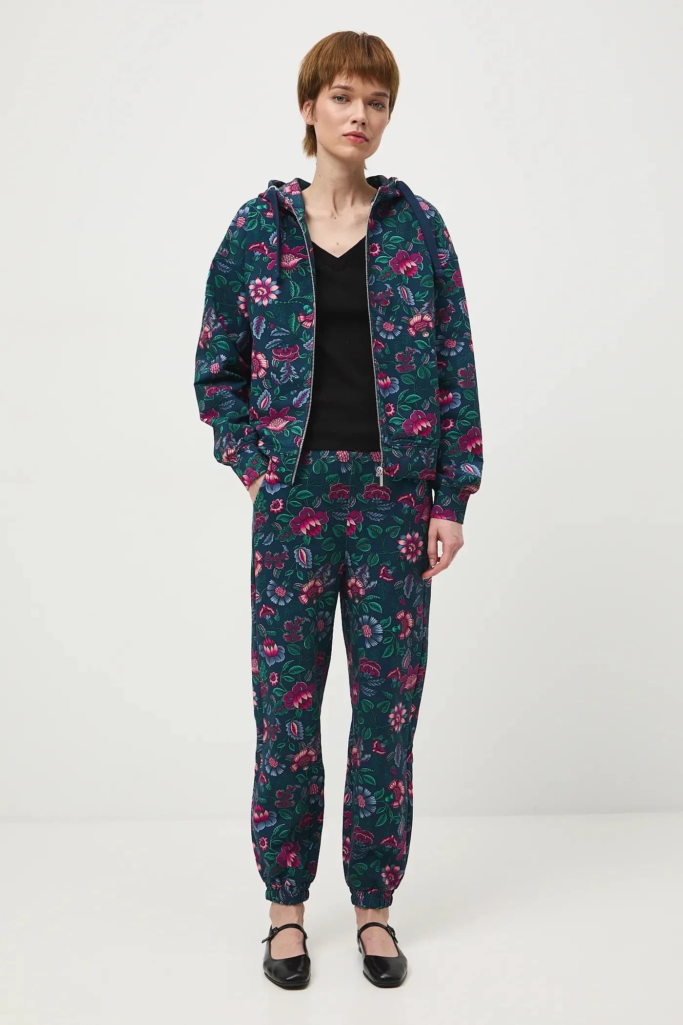 Спортивные штаны