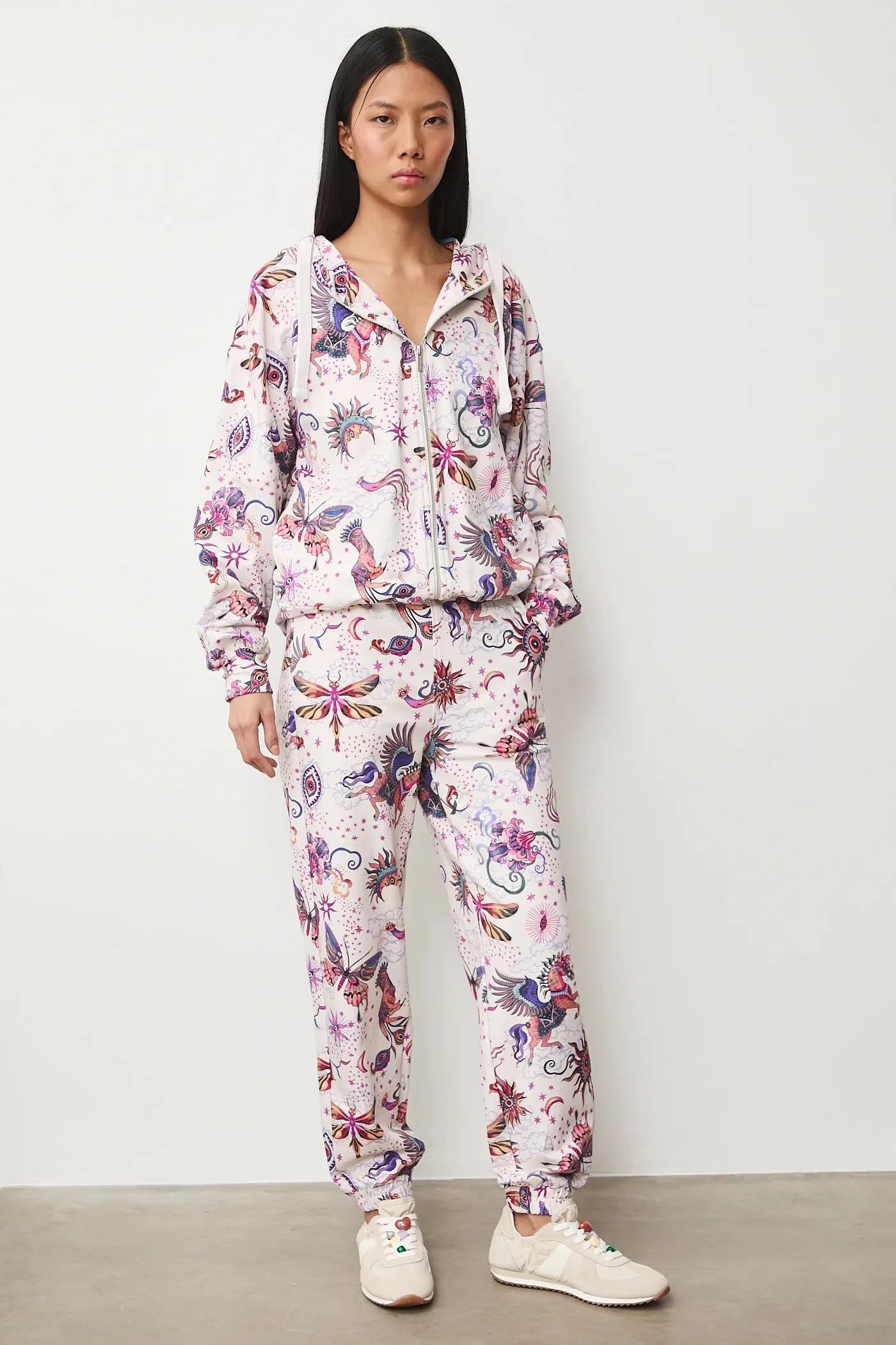 Спортивные штаны