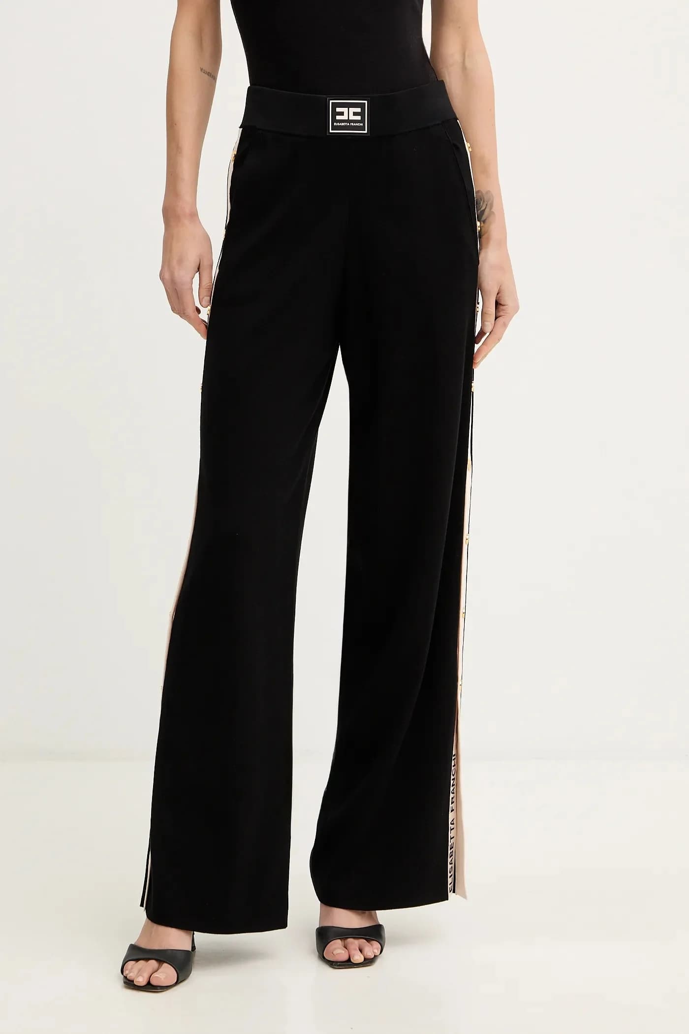 Спортивные штаны