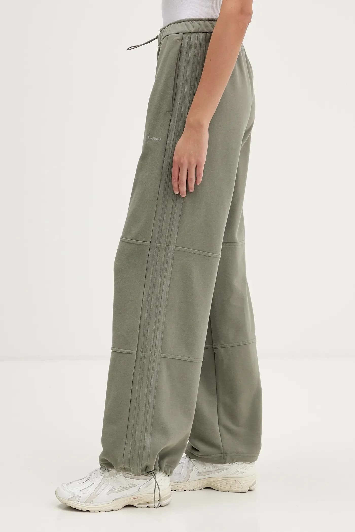 Хлопковые спортивные штаны Adidas x Moon Boot - фото 4