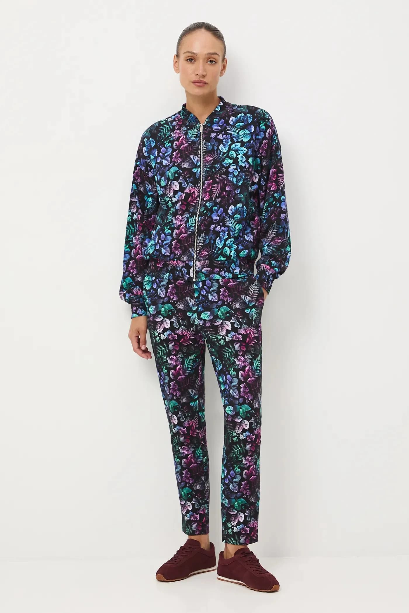 Спортивные штаны