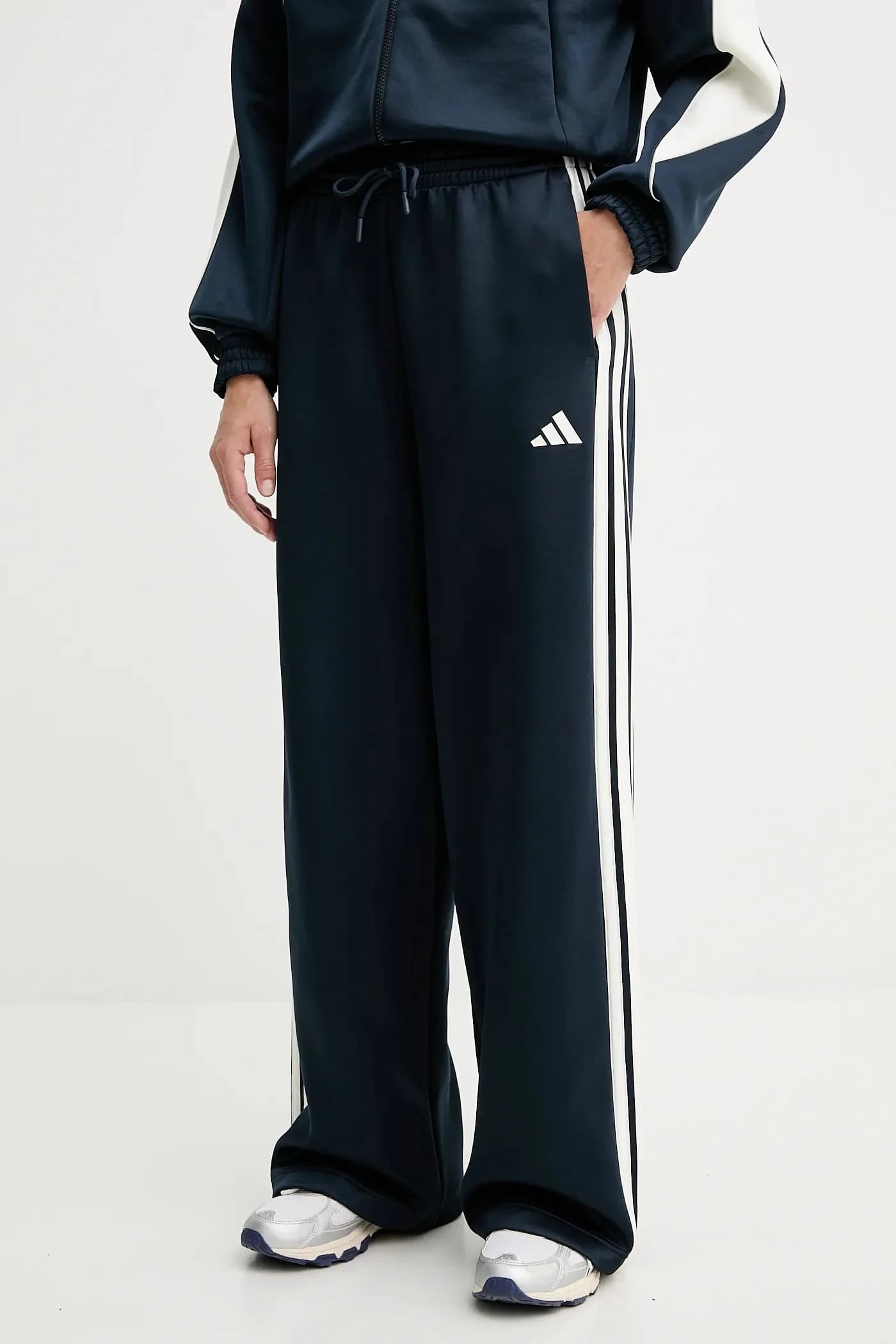 спортивные брюки для стадиона