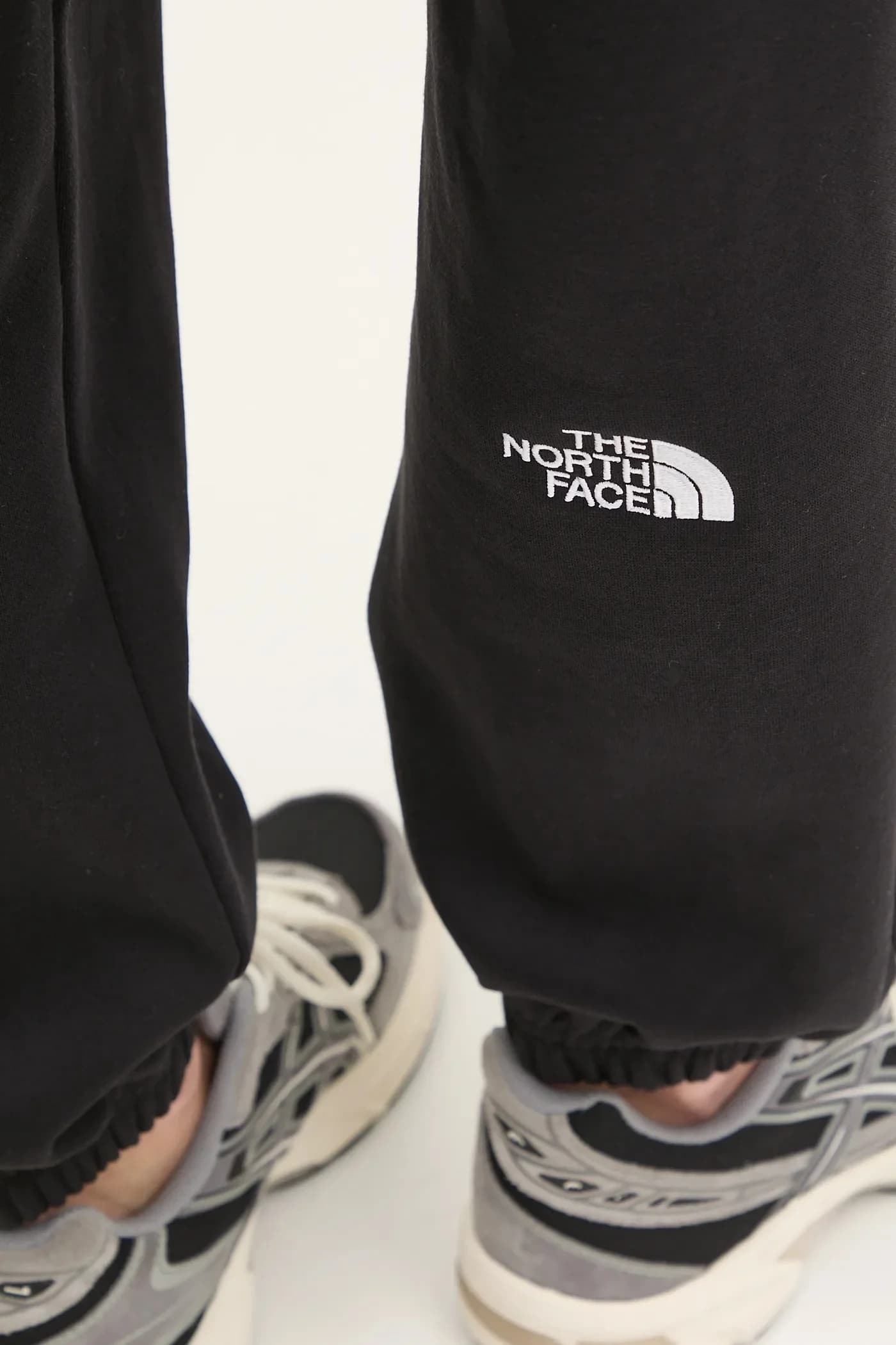 Свободные спортивные штаны Essential - фото 4