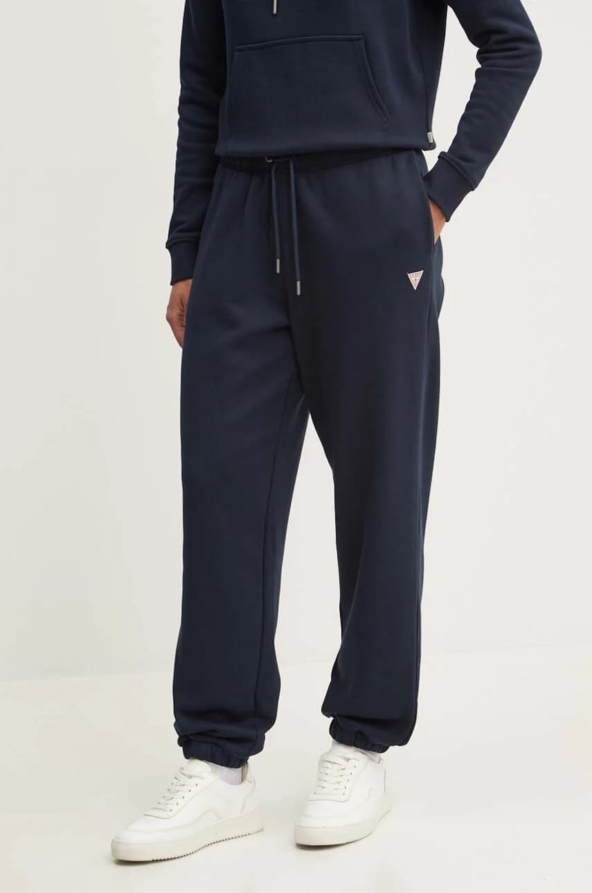 Спортивные штаны