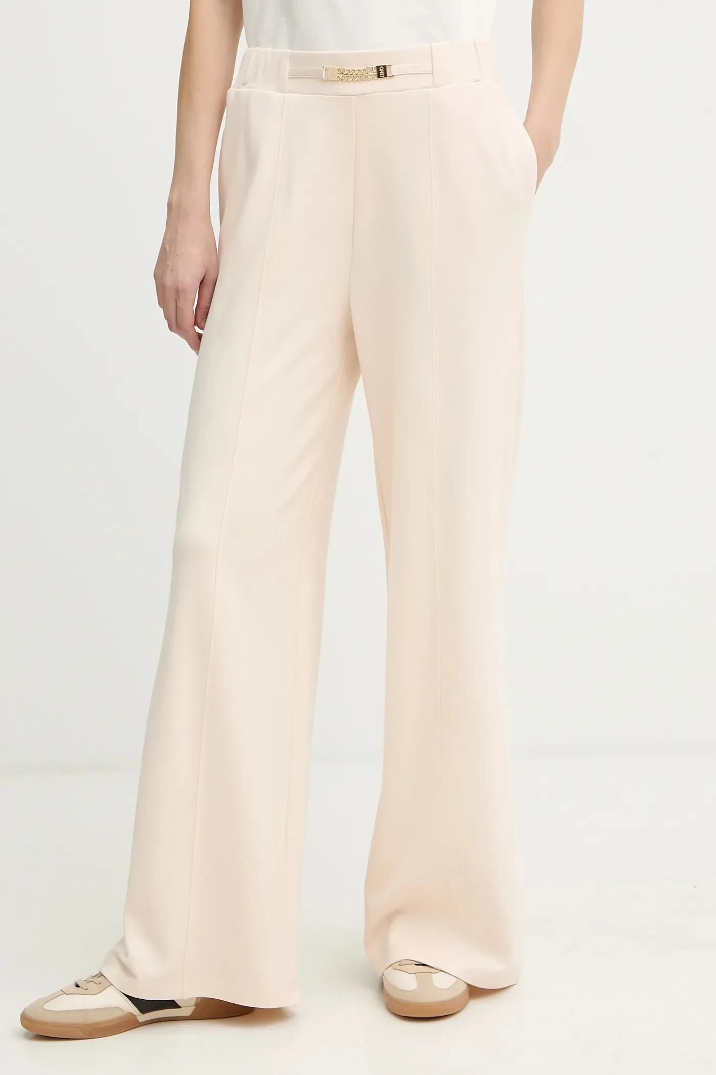 Спортивные штаны