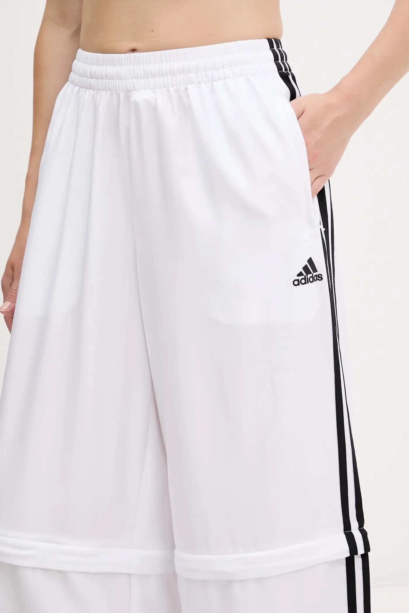 Спортивные брюки оверсайз - фото 6