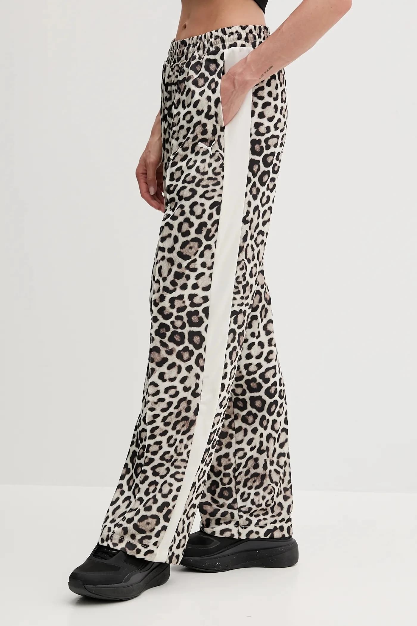 Спортивные штаны