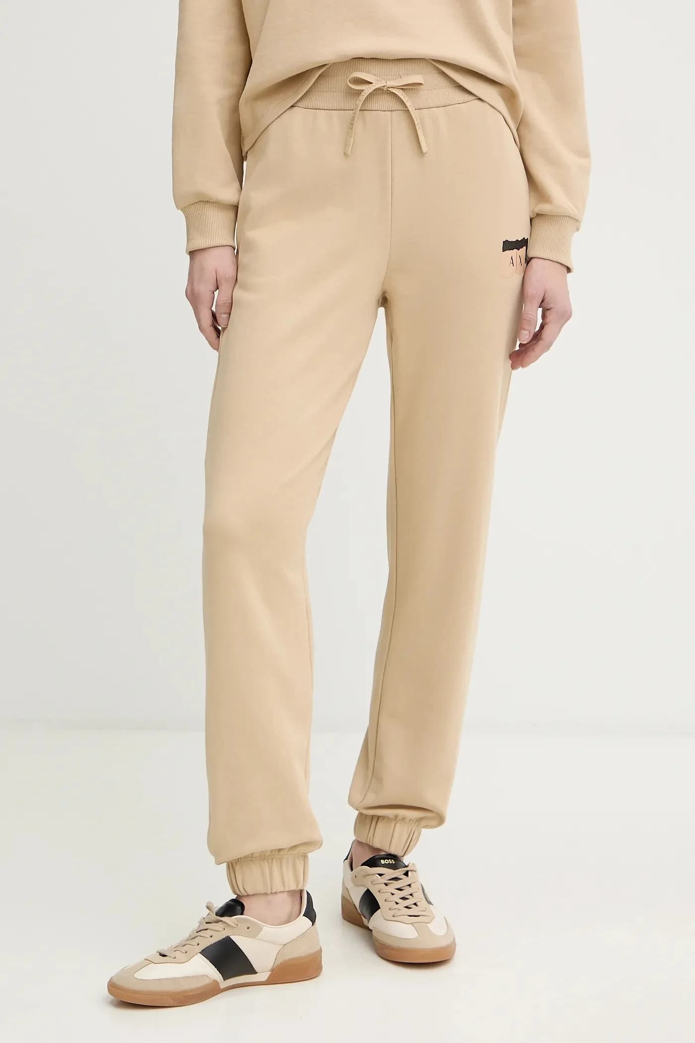 Спортивные штаны