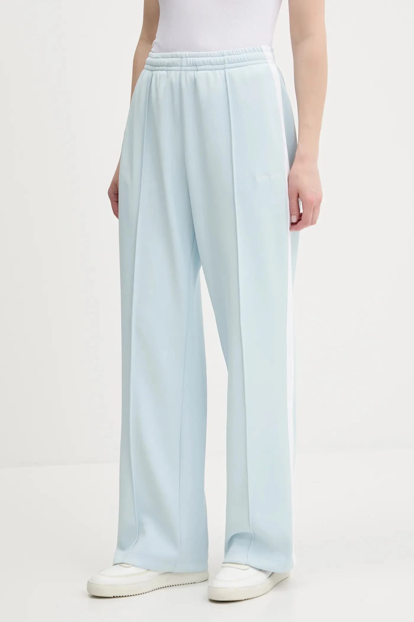 Спортивные штаны